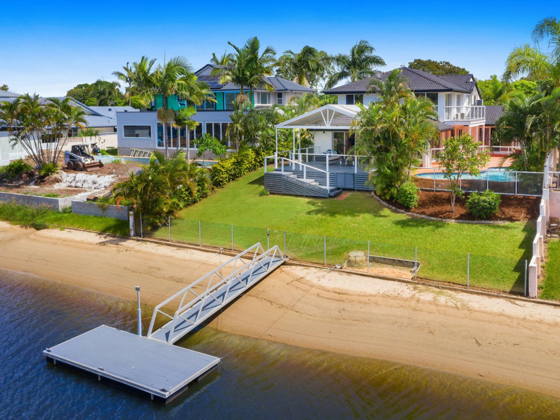 8 Wollundry Place, MERMAID WATERS