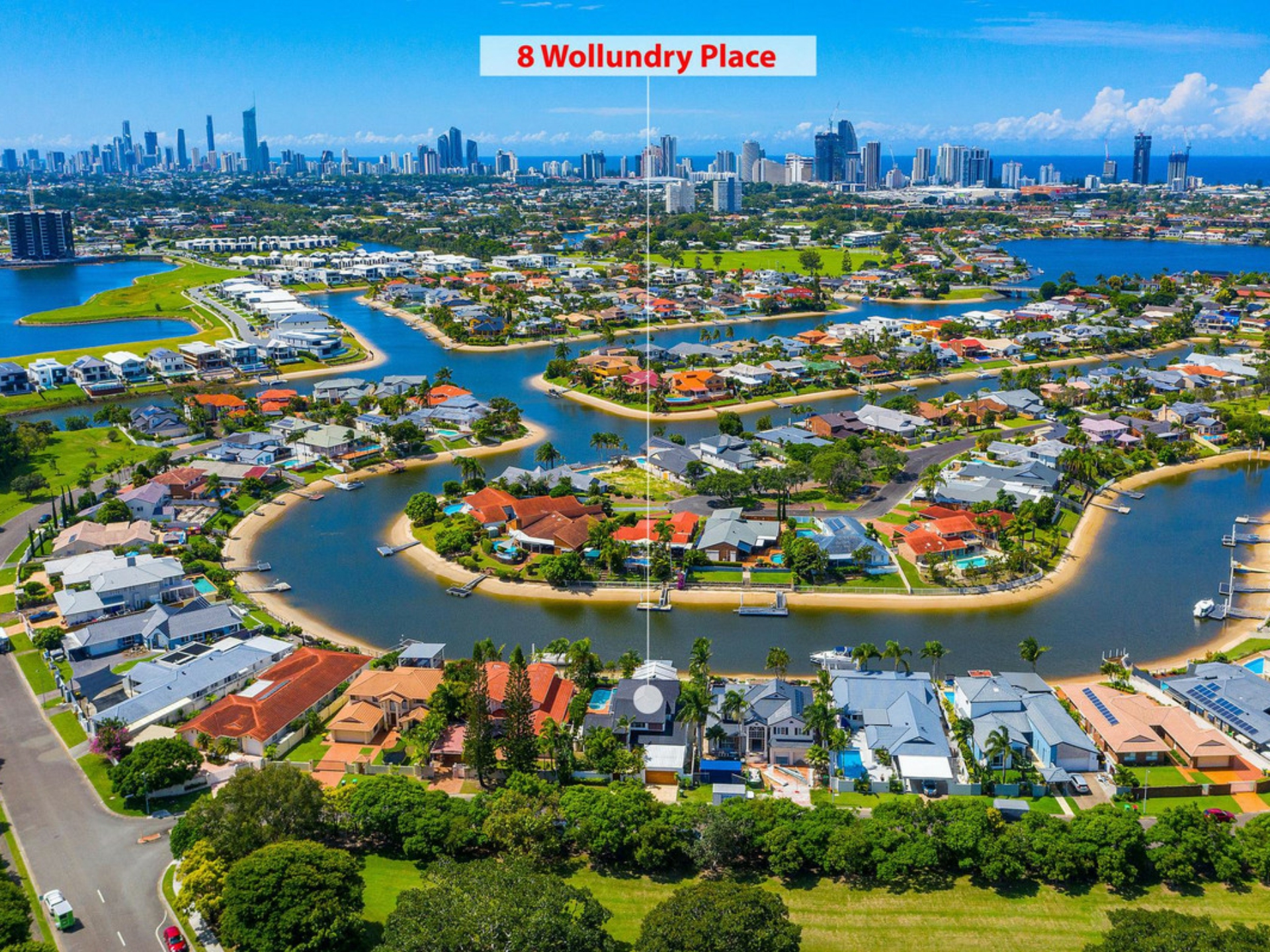 8 Wollundry Place, MERMAID WATERS