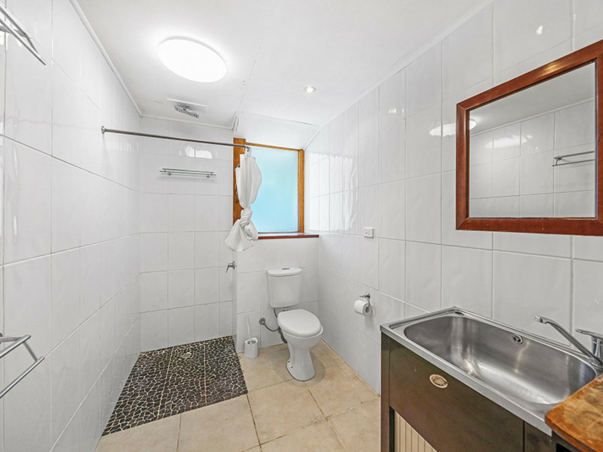 4/11 Anne Avenue, BROADBEACH