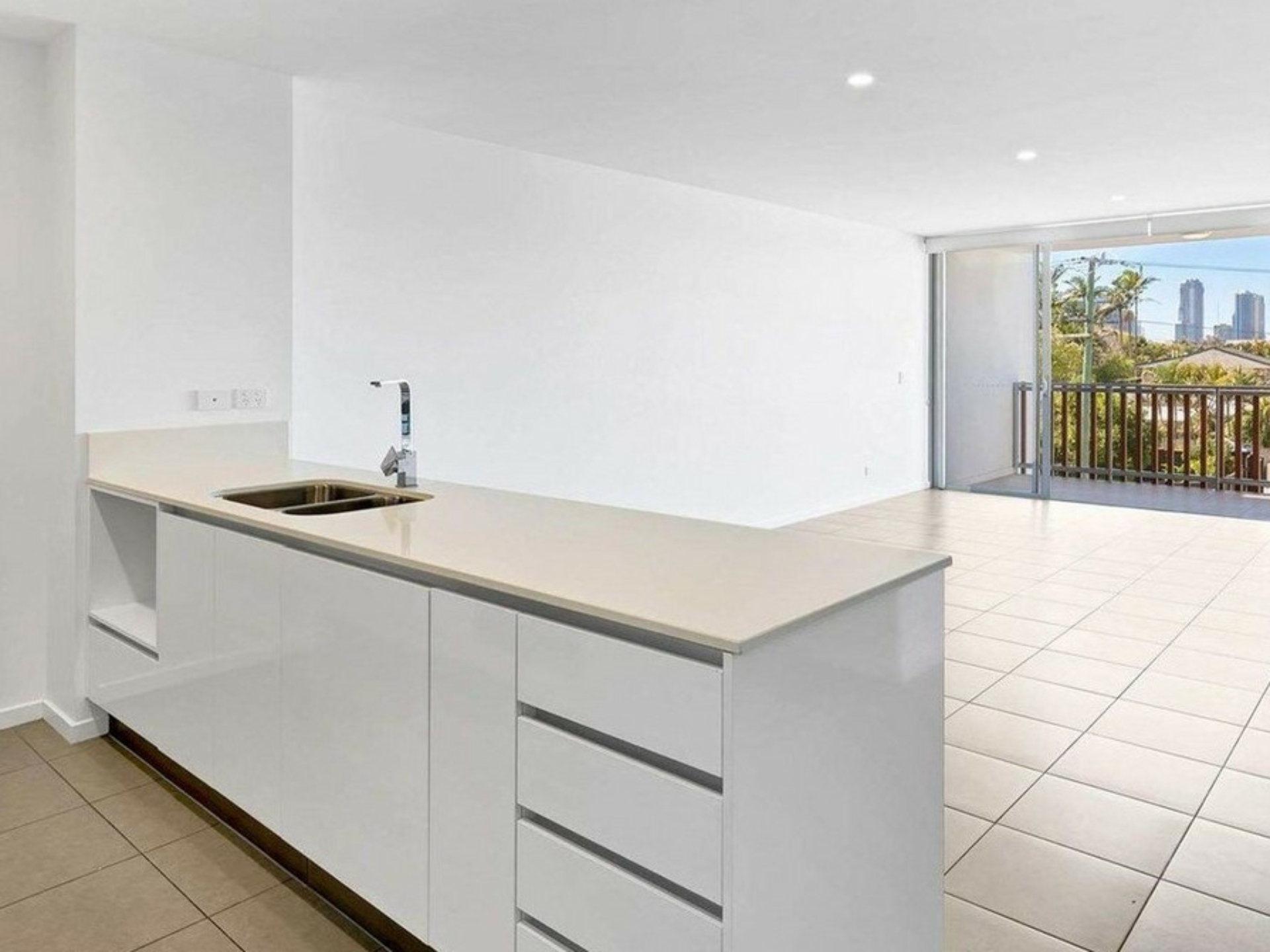 4311/1 Waterford Court, BUNDALL