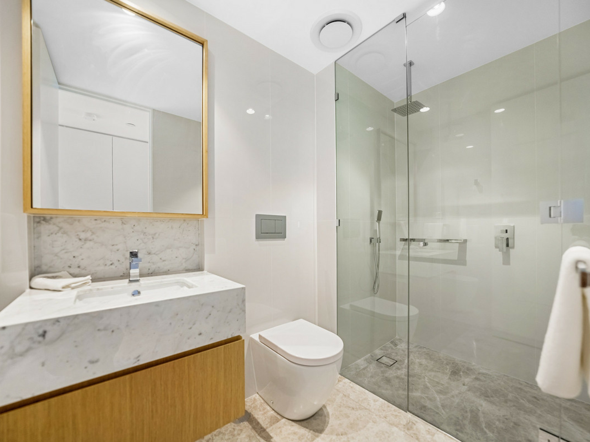 701/4-6 Alexandra Avenue, MERMAID BEACH