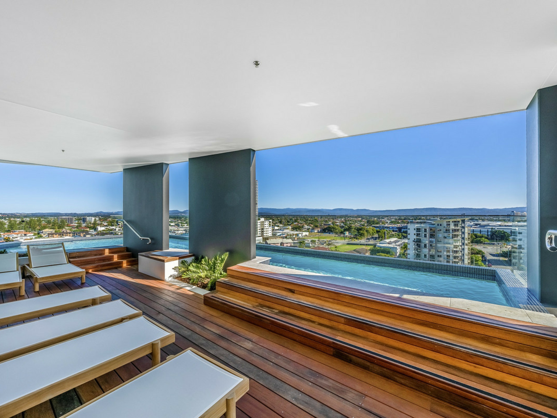 701/4-6 Alexandra Avenue, MERMAID BEACH