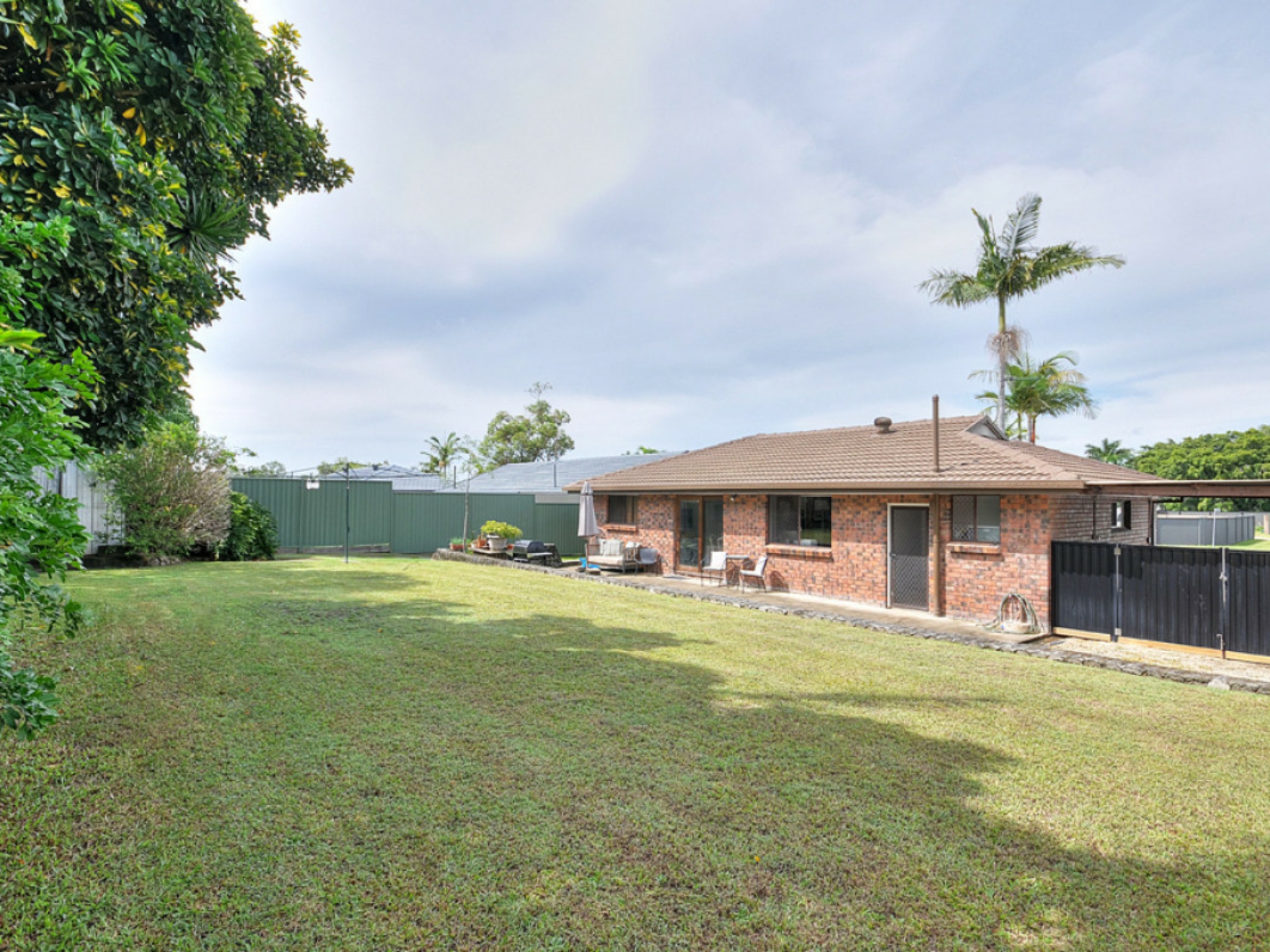 13 Collins Crescent, BENOWA