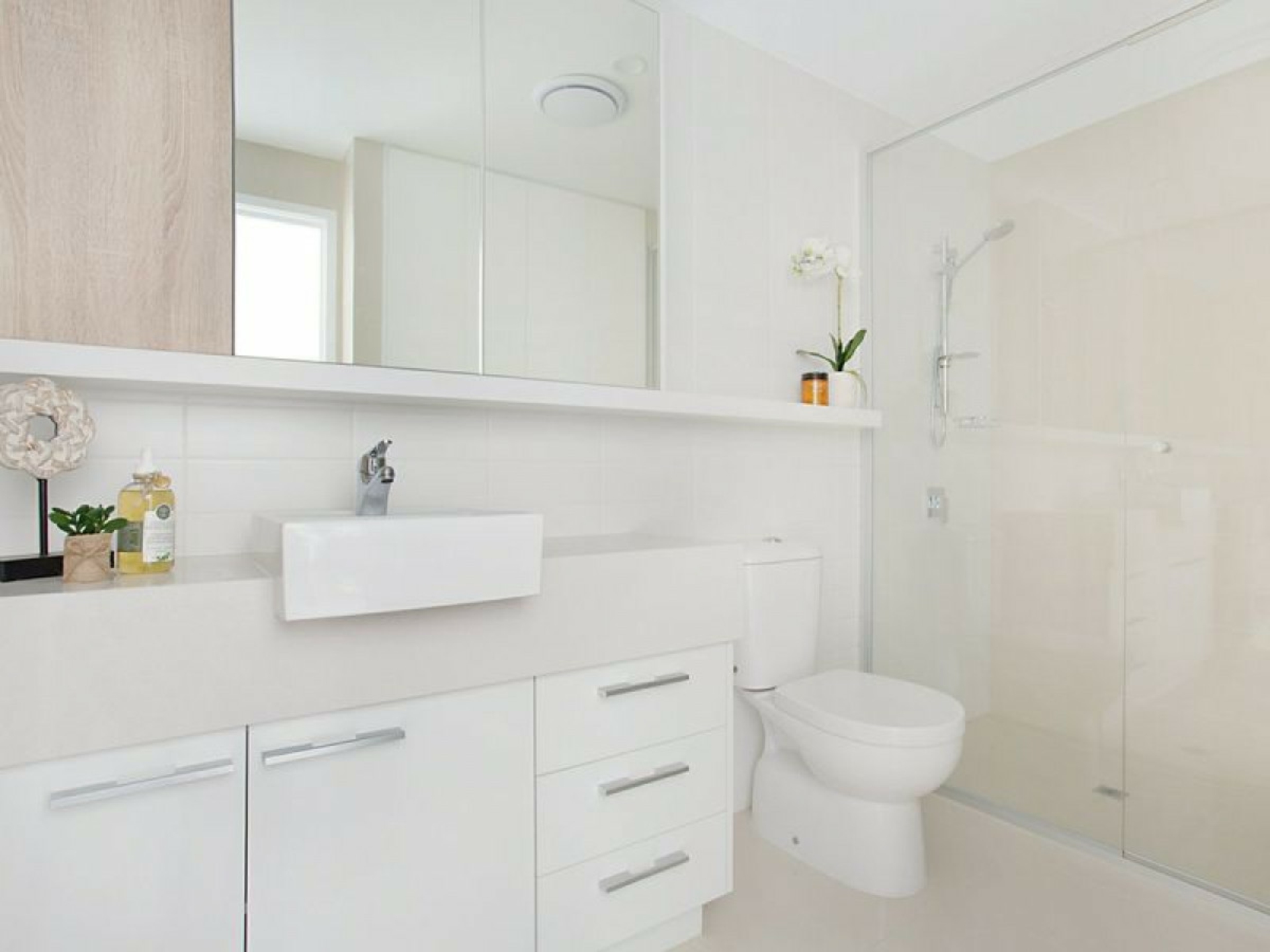 705/9 Hooker Boulevard, BROADBEACH