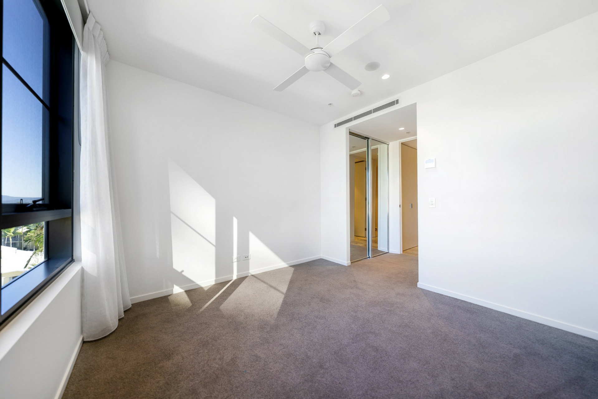 401/4-6 Alexandra Avenue, MERMAID BEACH