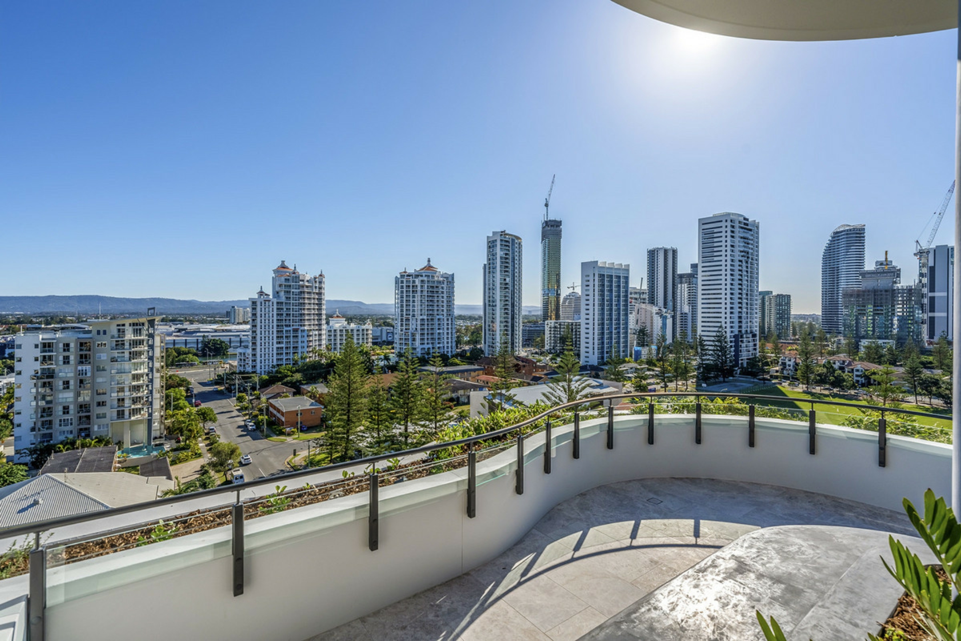401/4-6 Alexandra Avenue, MERMAID BEACH