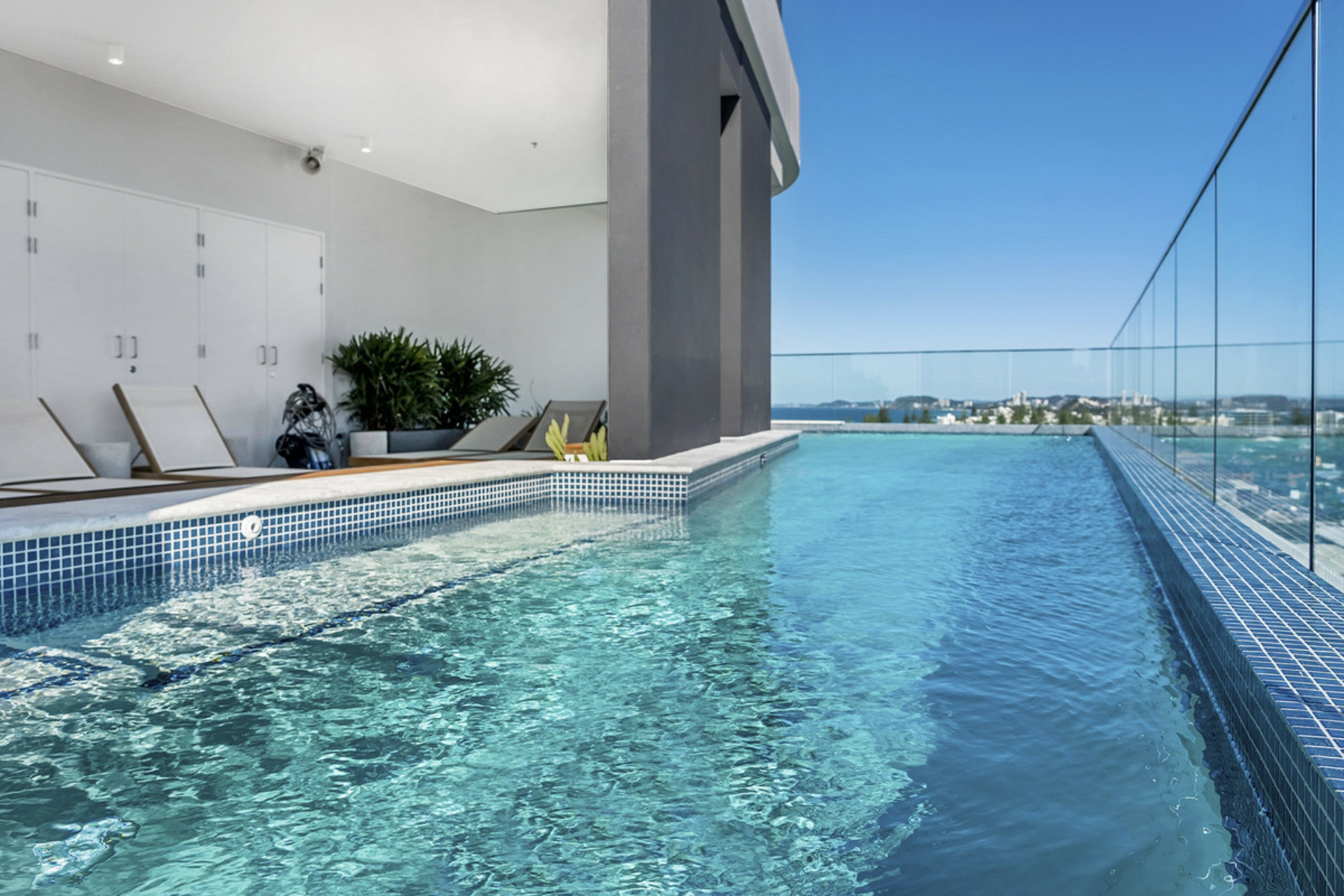 401/4-6 Alexandra Avenue, MERMAID BEACH