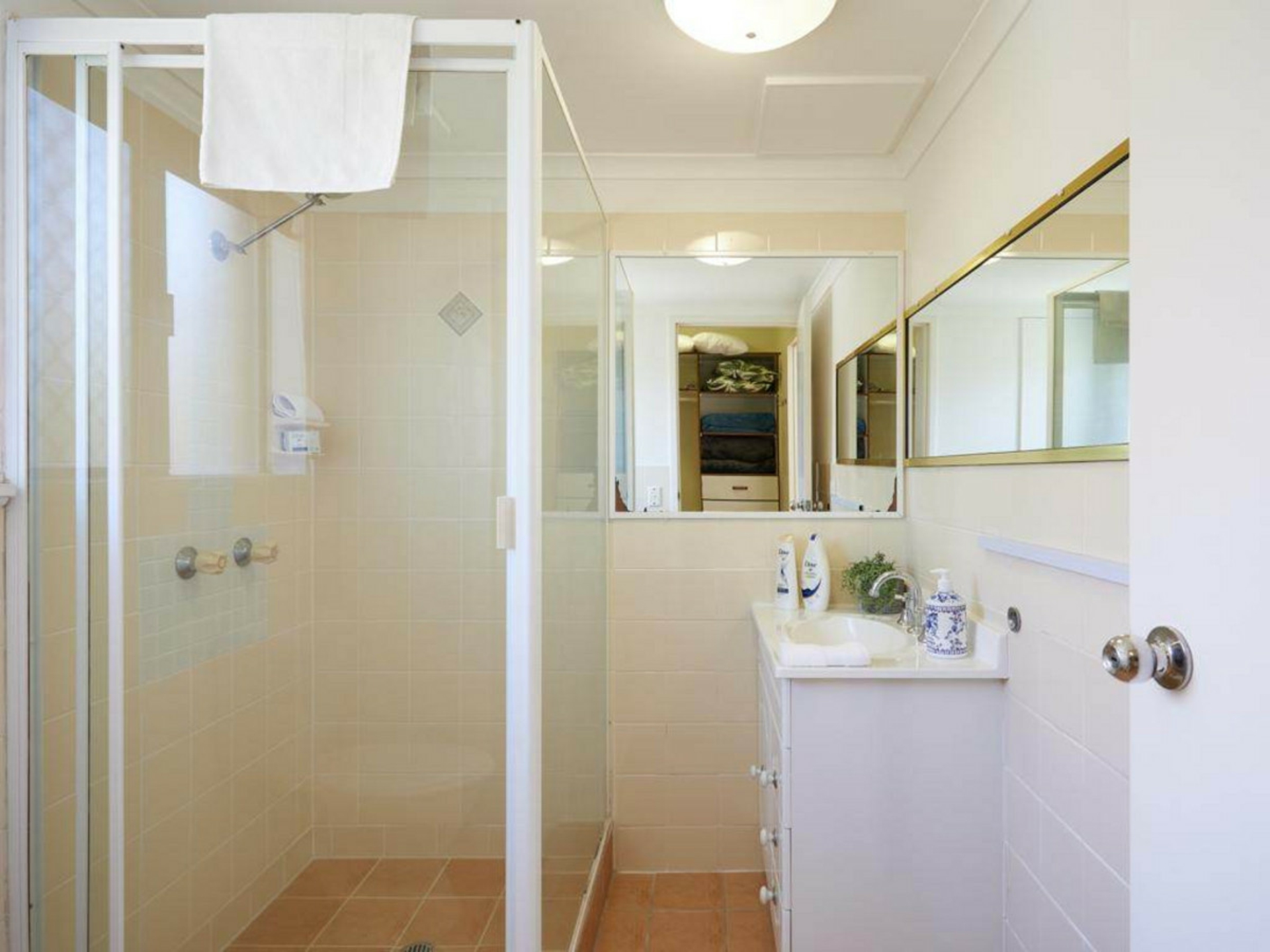 10/24 Chelsea Avenue, BROADBEACH