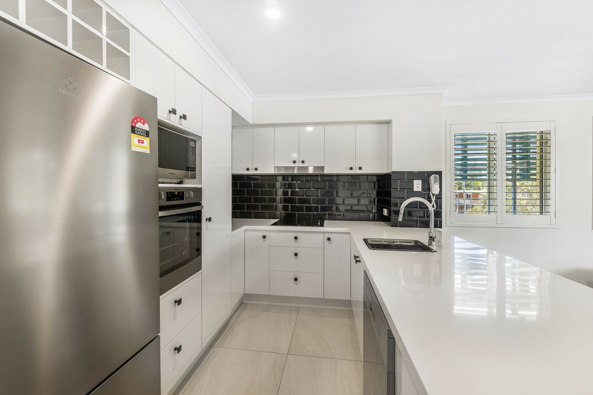 12/10-16 Alexandra Avenue, MERMAID BEACH