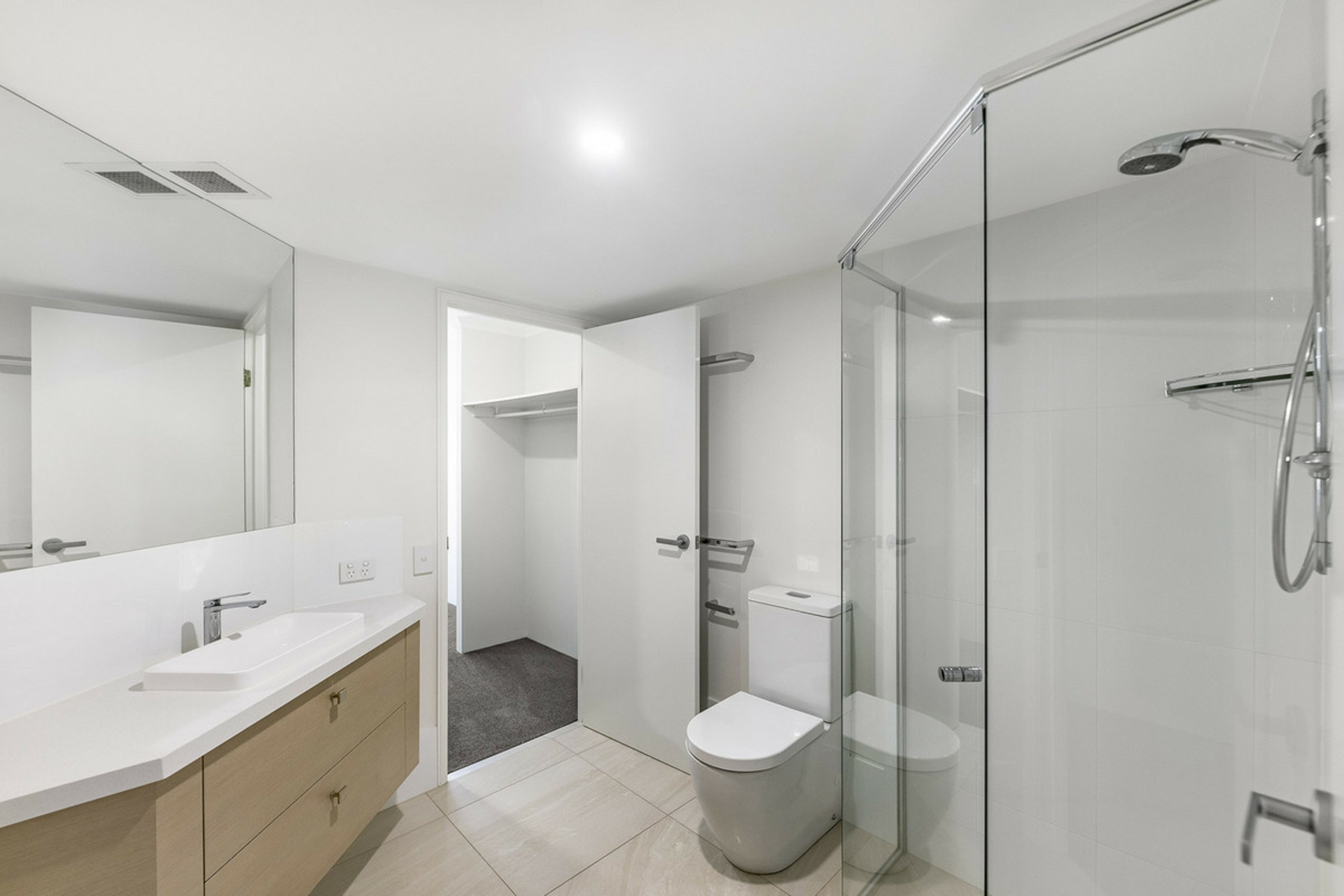 12/10-16 Alexandra Avenue, MERMAID BEACH