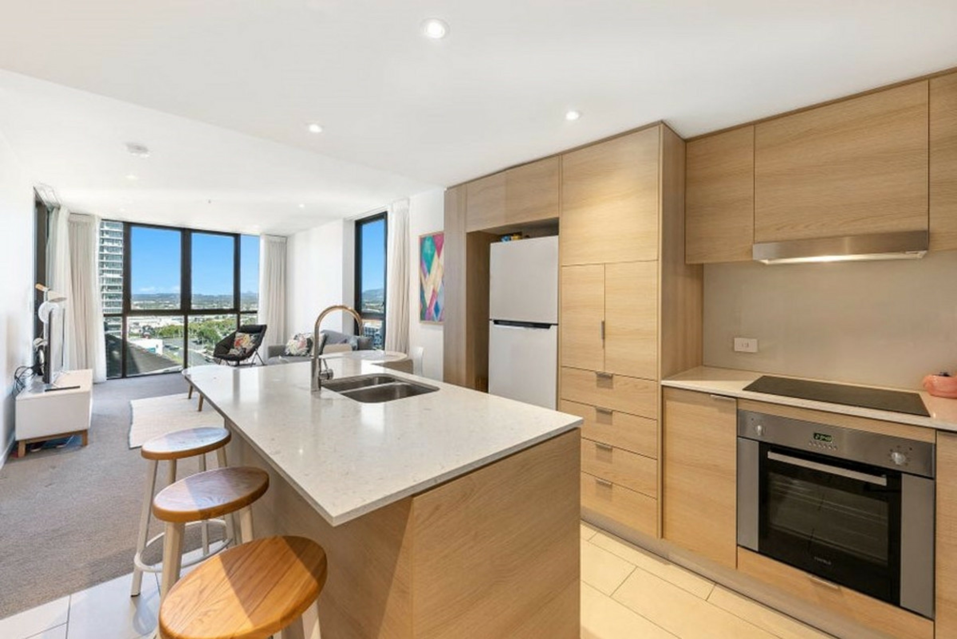 1406/2663 Gold Coast Highway, BROADBEACH