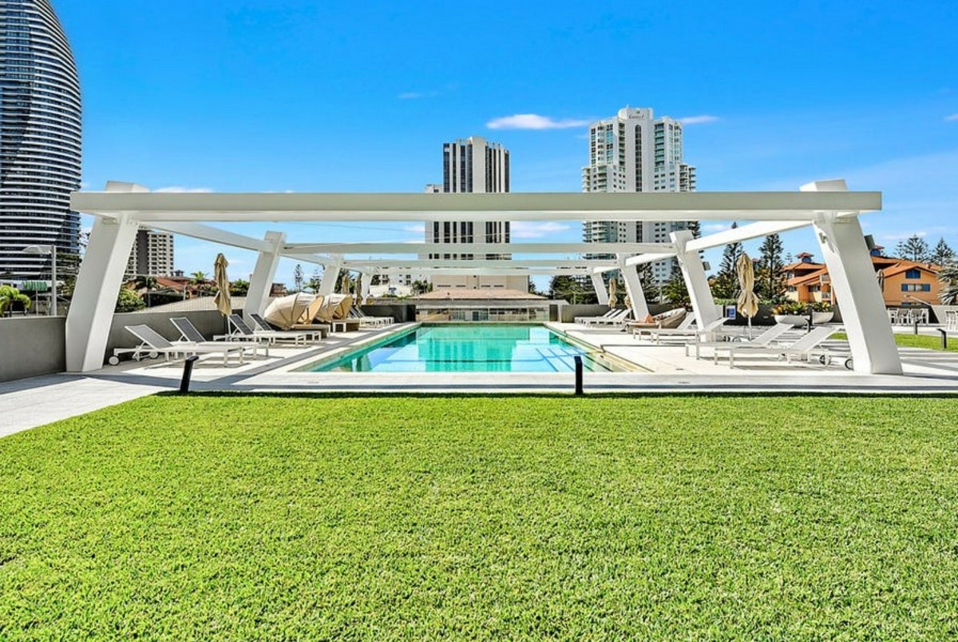 1406/2663 Gold Coast Highway, BROADBEACH