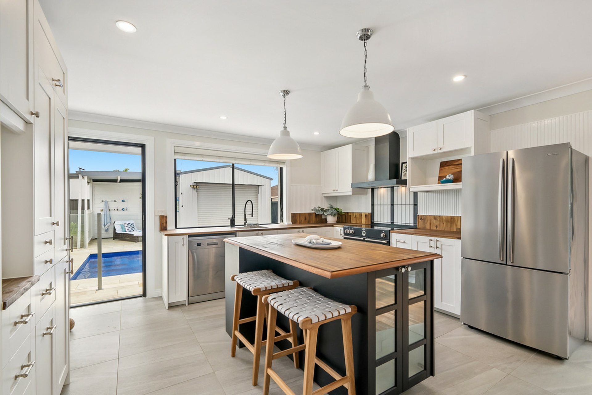 140 Burleigh Street, BURLEIGH WATERS