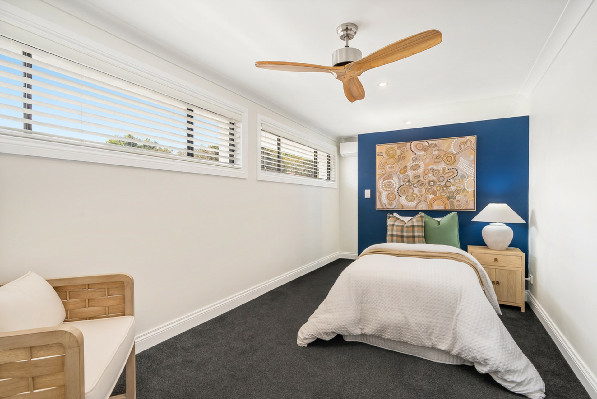 140 Burleigh Street, BURLEIGH WATERS
