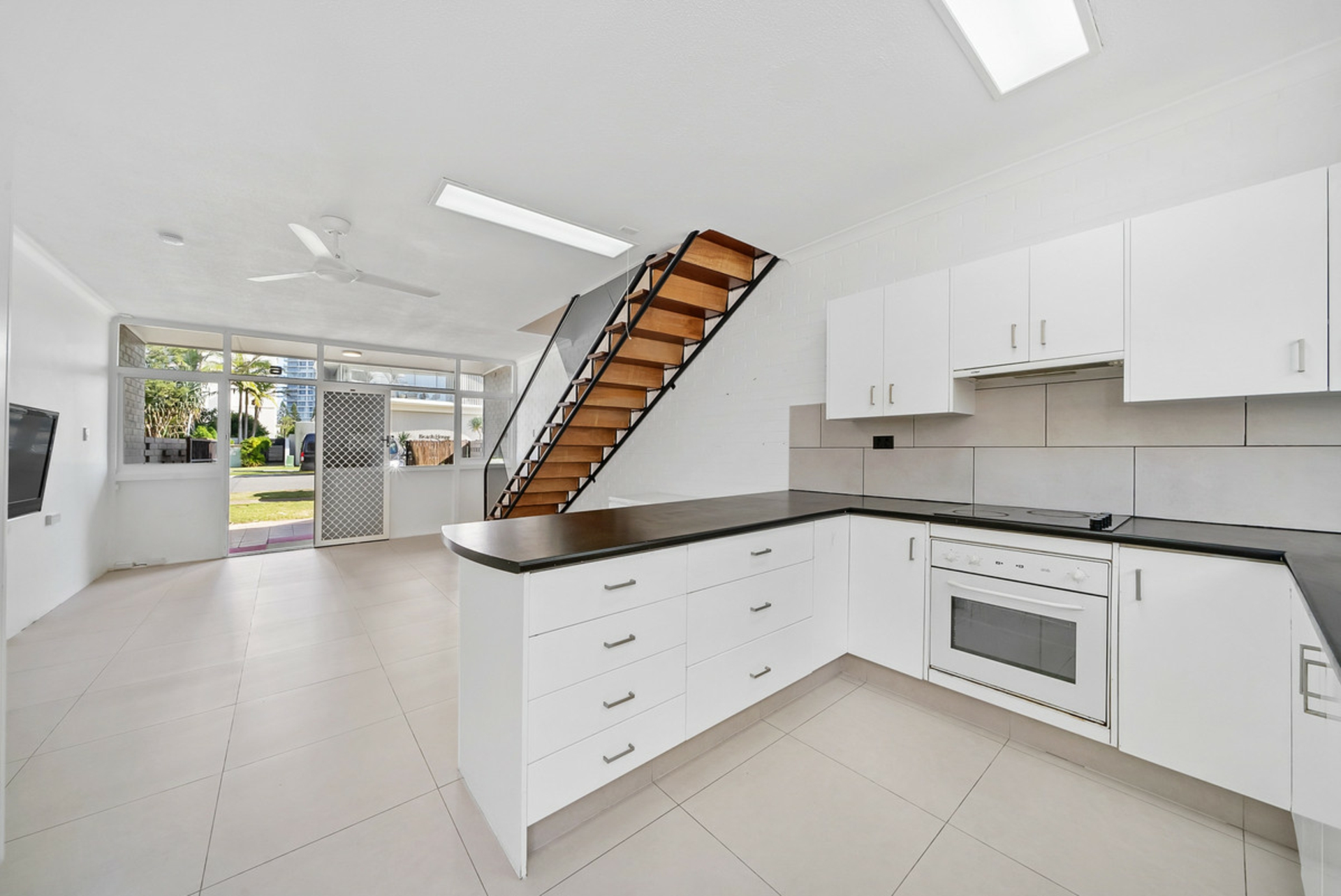 118 Old Burleigh Road, BROADBEACH