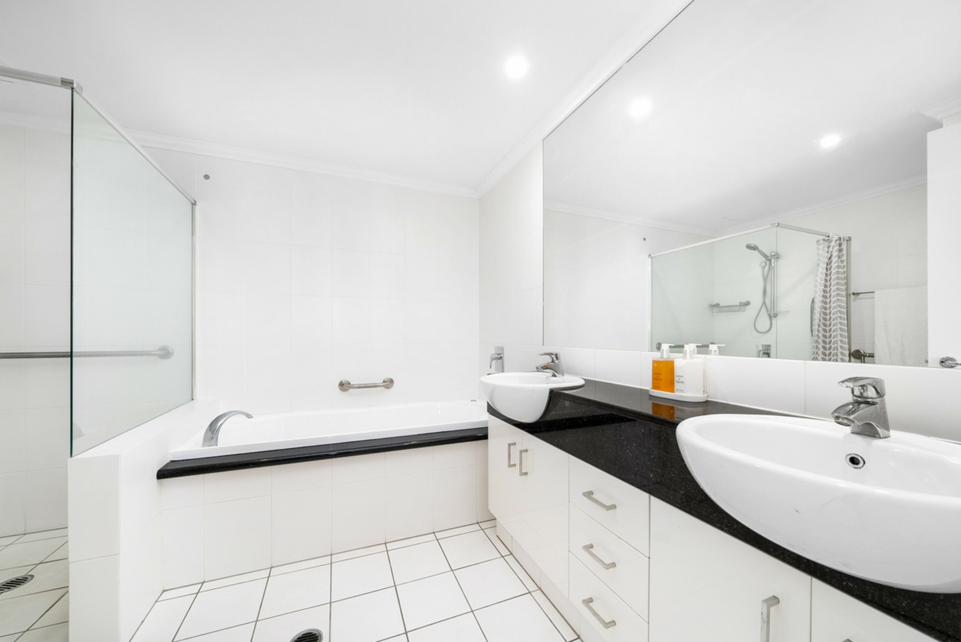 25/20 Queensland Avenue, BROADBEACH
