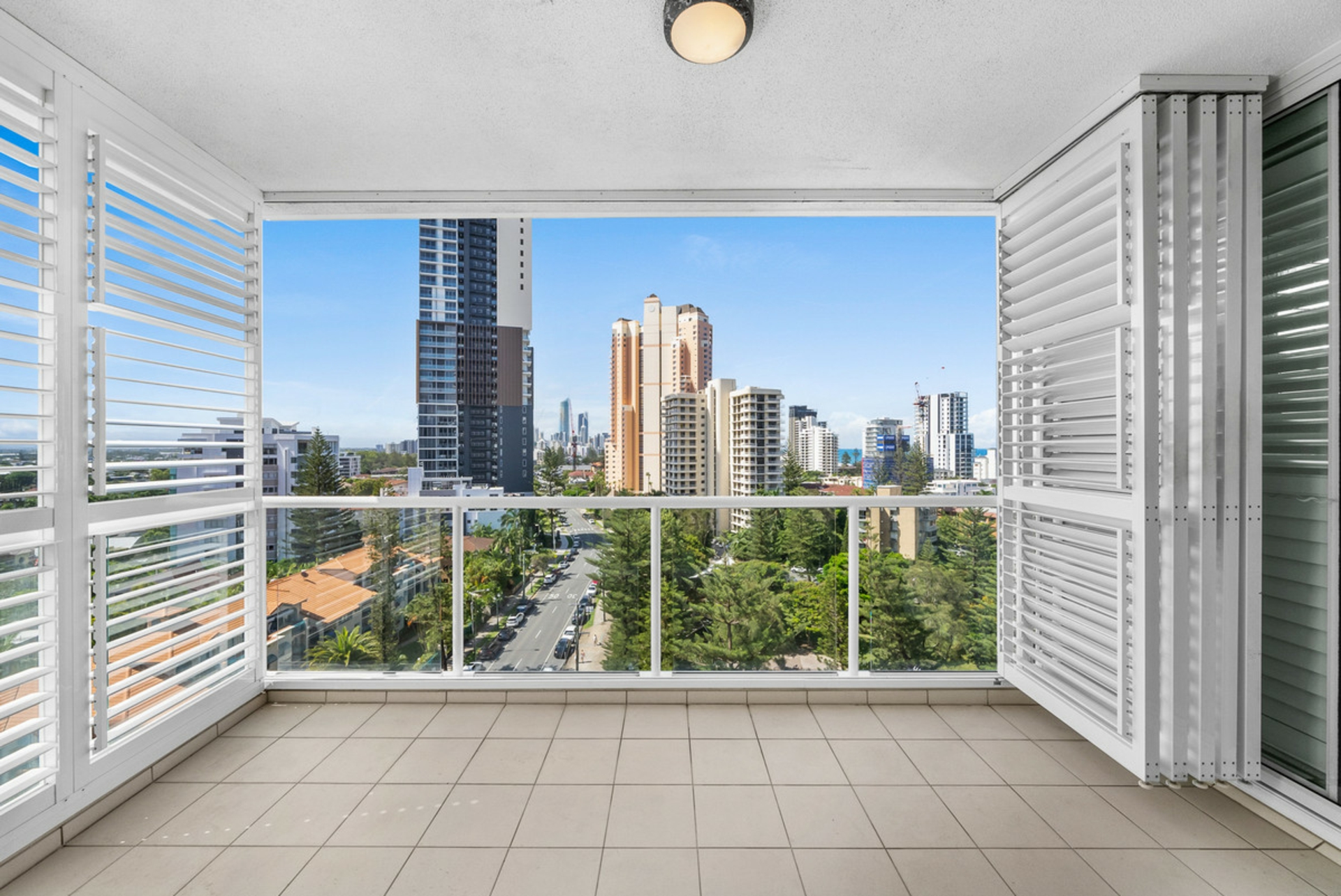 25/20 Queensland Avenue, BROADBEACH
