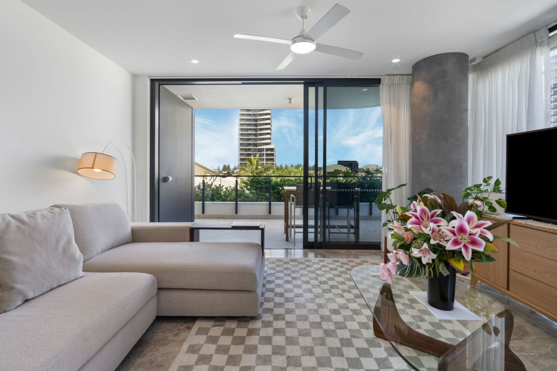 201/4-6 Alexandra Avenue, BROADBEACH