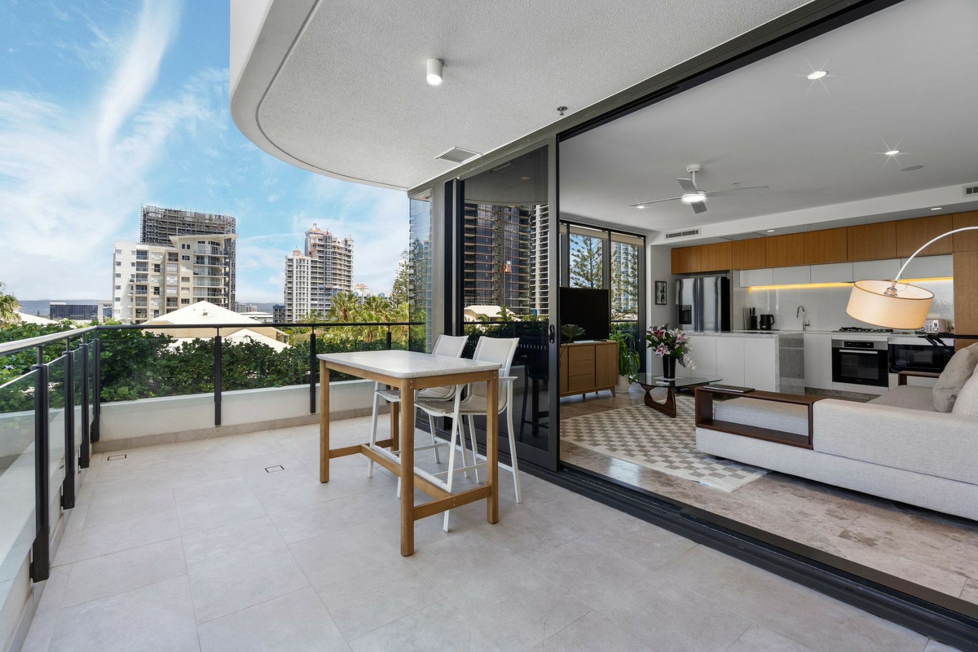 201/4-6 Alexandra Avenue, BROADBEACH