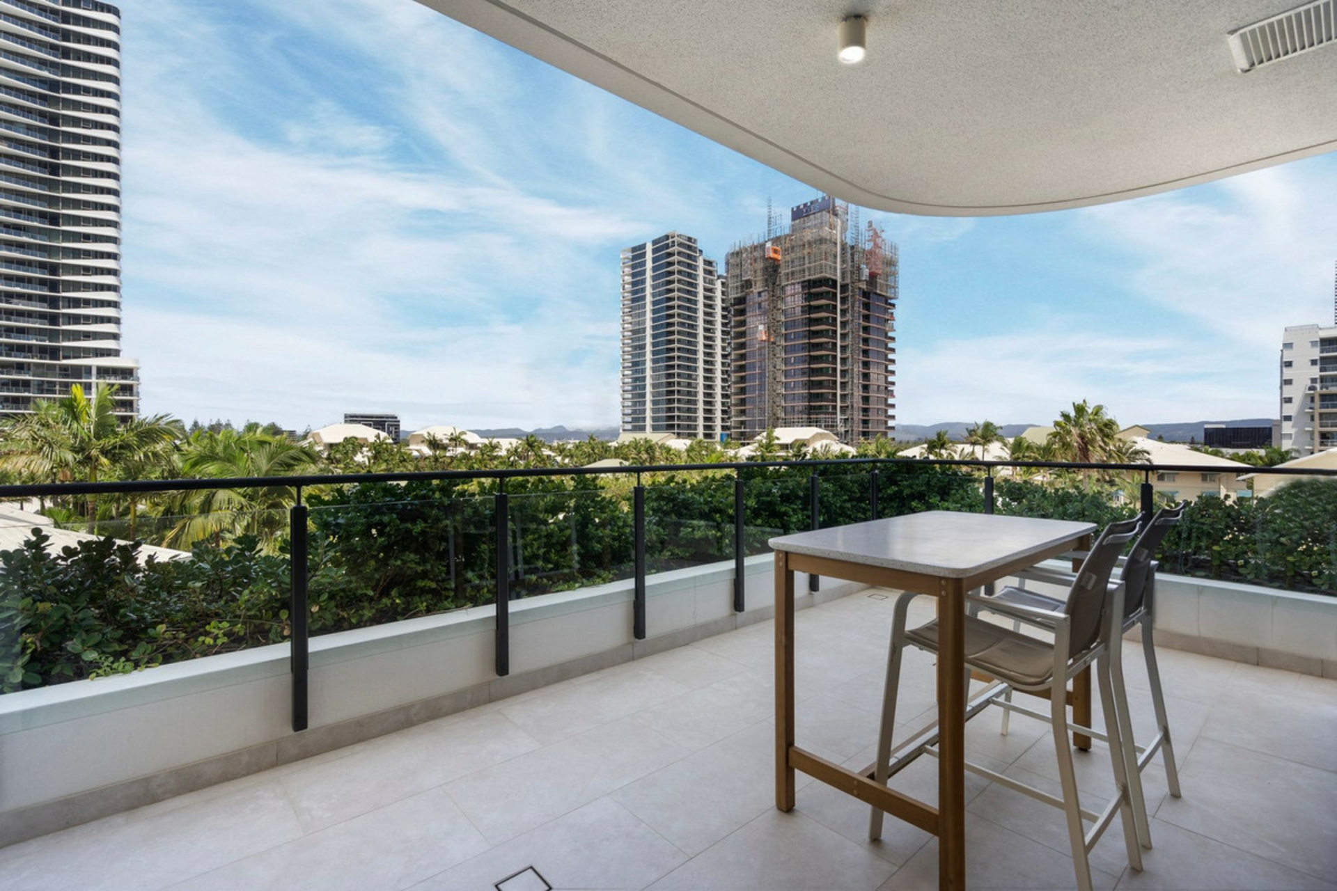 201/4-6 Alexandra Avenue, BROADBEACH