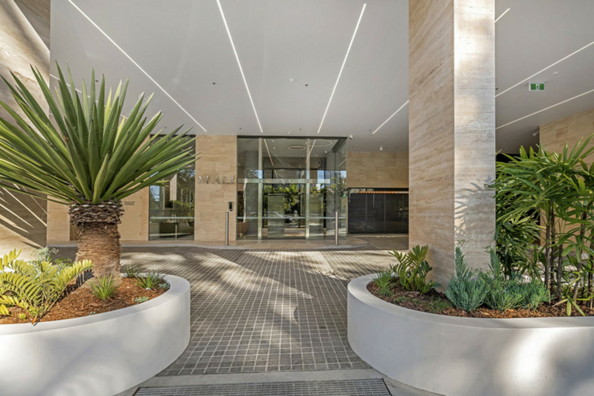 201/4-6 Alexandra Avenue, BROADBEACH