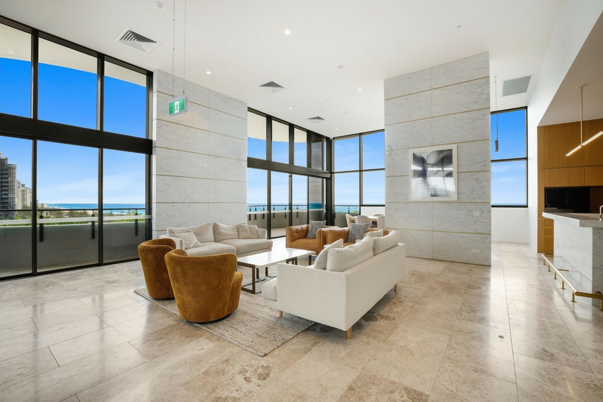 201/4-6 Alexandra Avenue, BROADBEACH