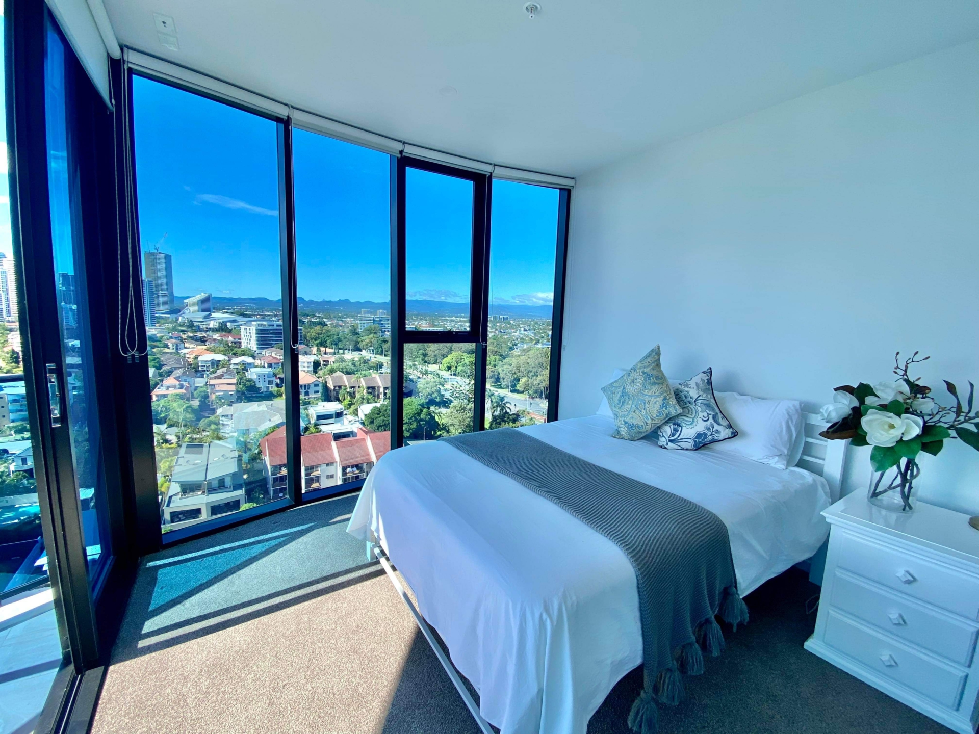 1204/28-30 Second Avenue, BROADBEACH