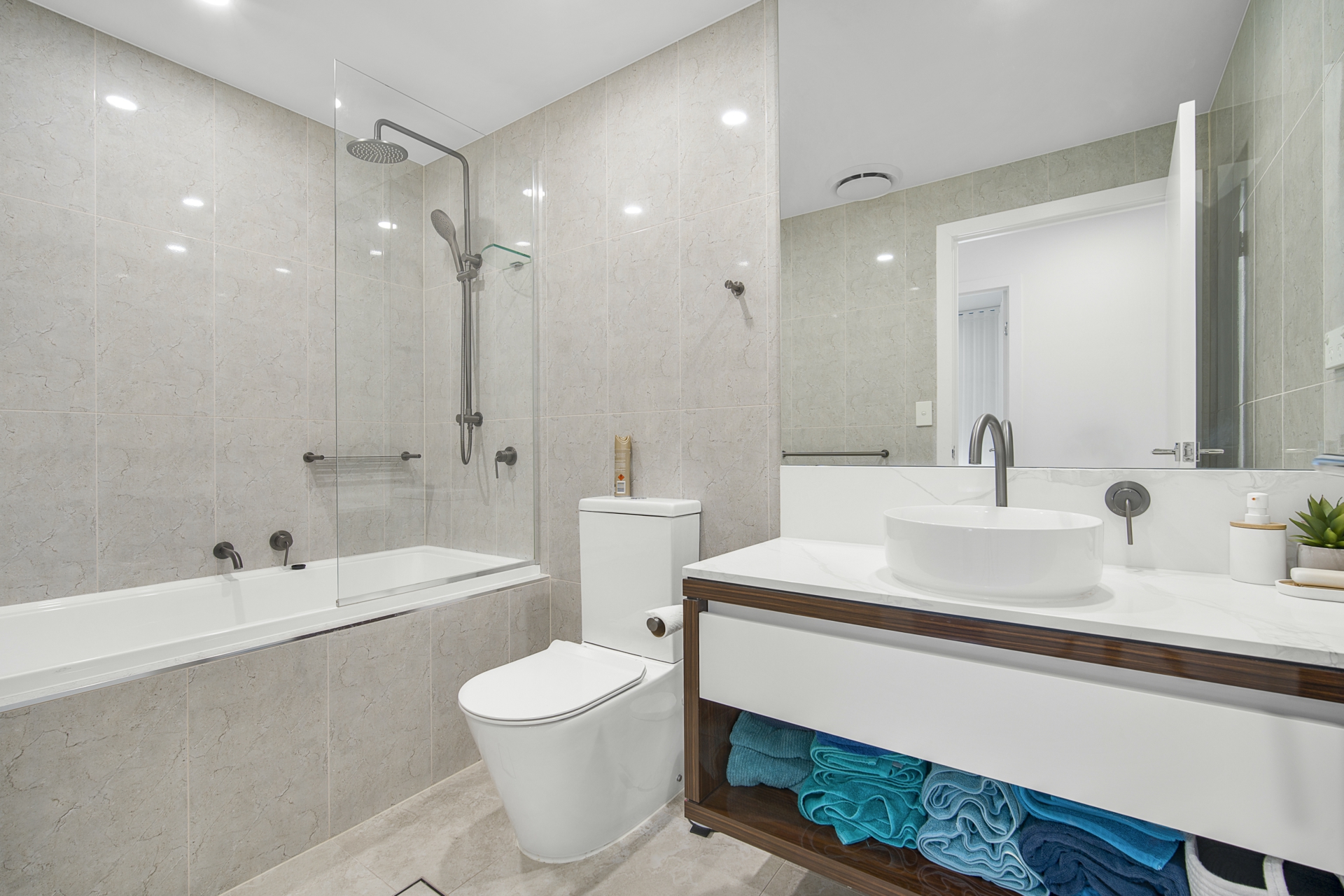 1801/28-30 Second Avenue, BROADBEACH