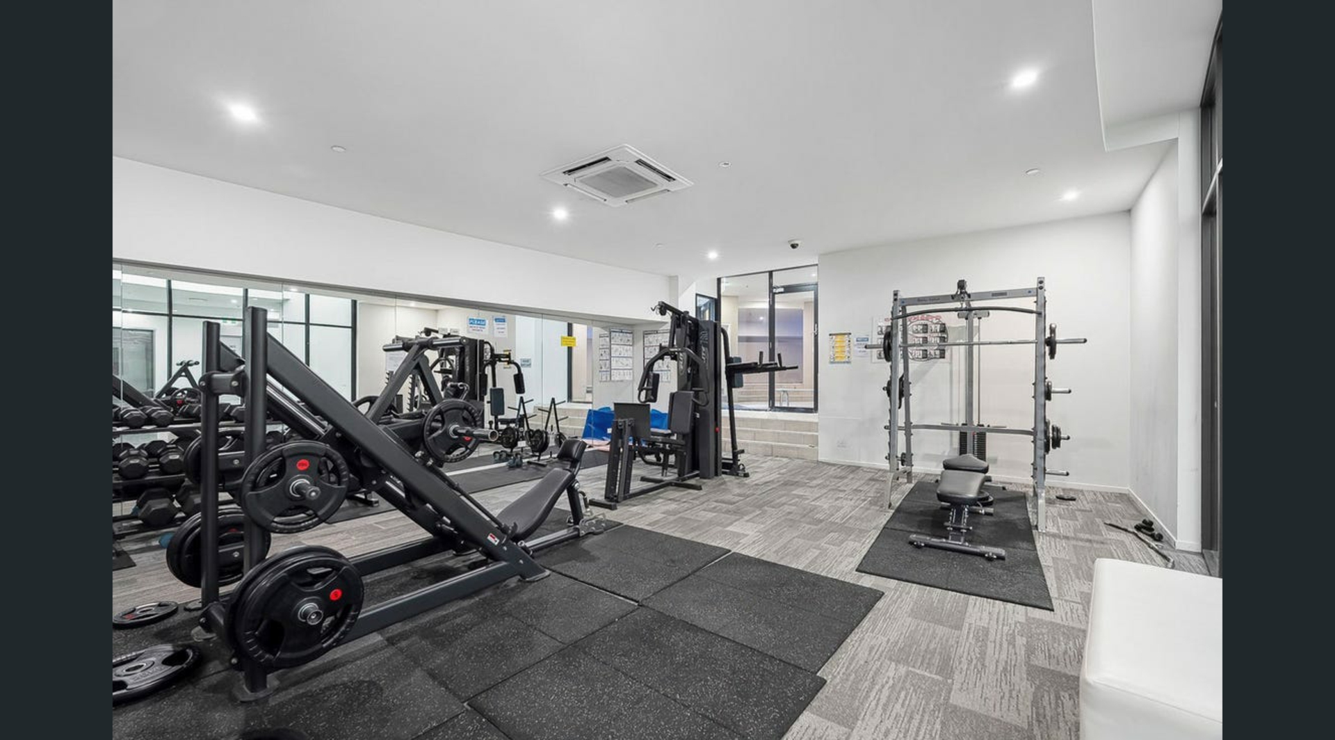 2904/22 Surf Parade, BROADBEACH