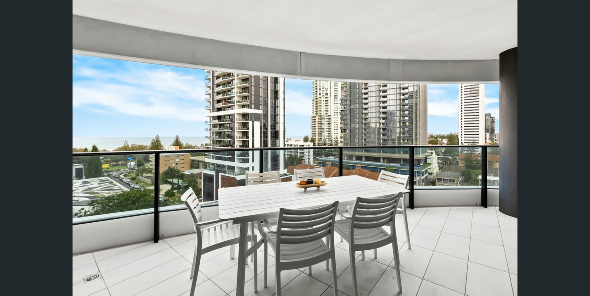 20809/21 Elizabeth Avenue, BROADBEACH