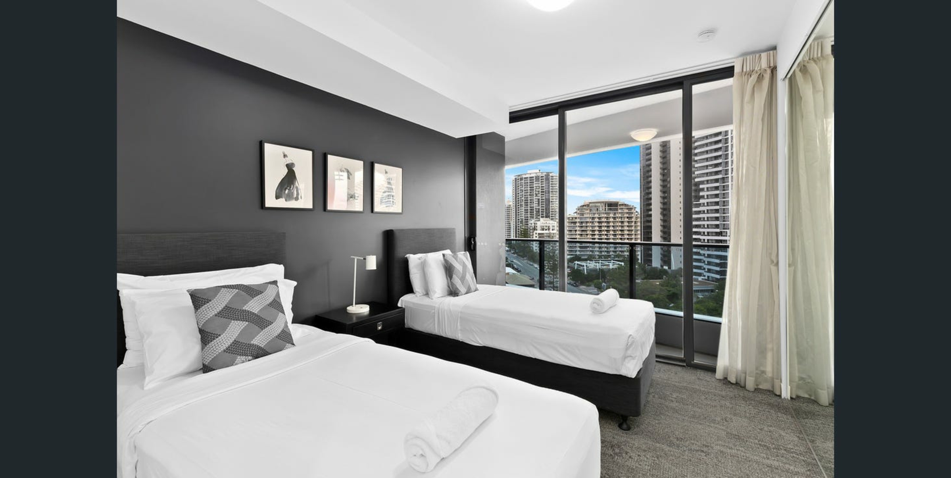 20809/21 Elizabeth Avenue, BROADBEACH