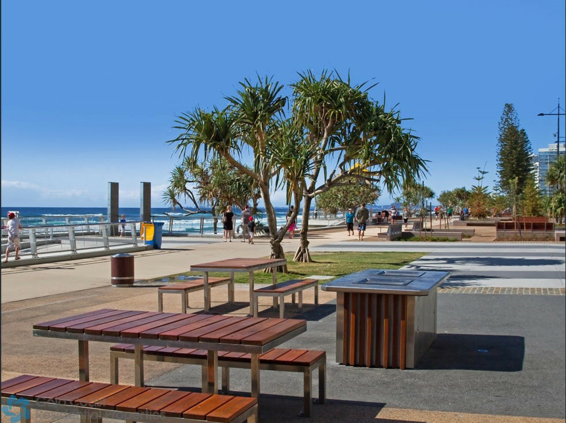 6/21 First Avenue, SURFERS PARADISE