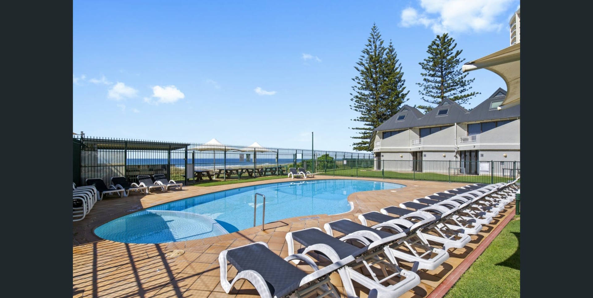 1/60 Old Burleigh Road, SURFERS PARADISE