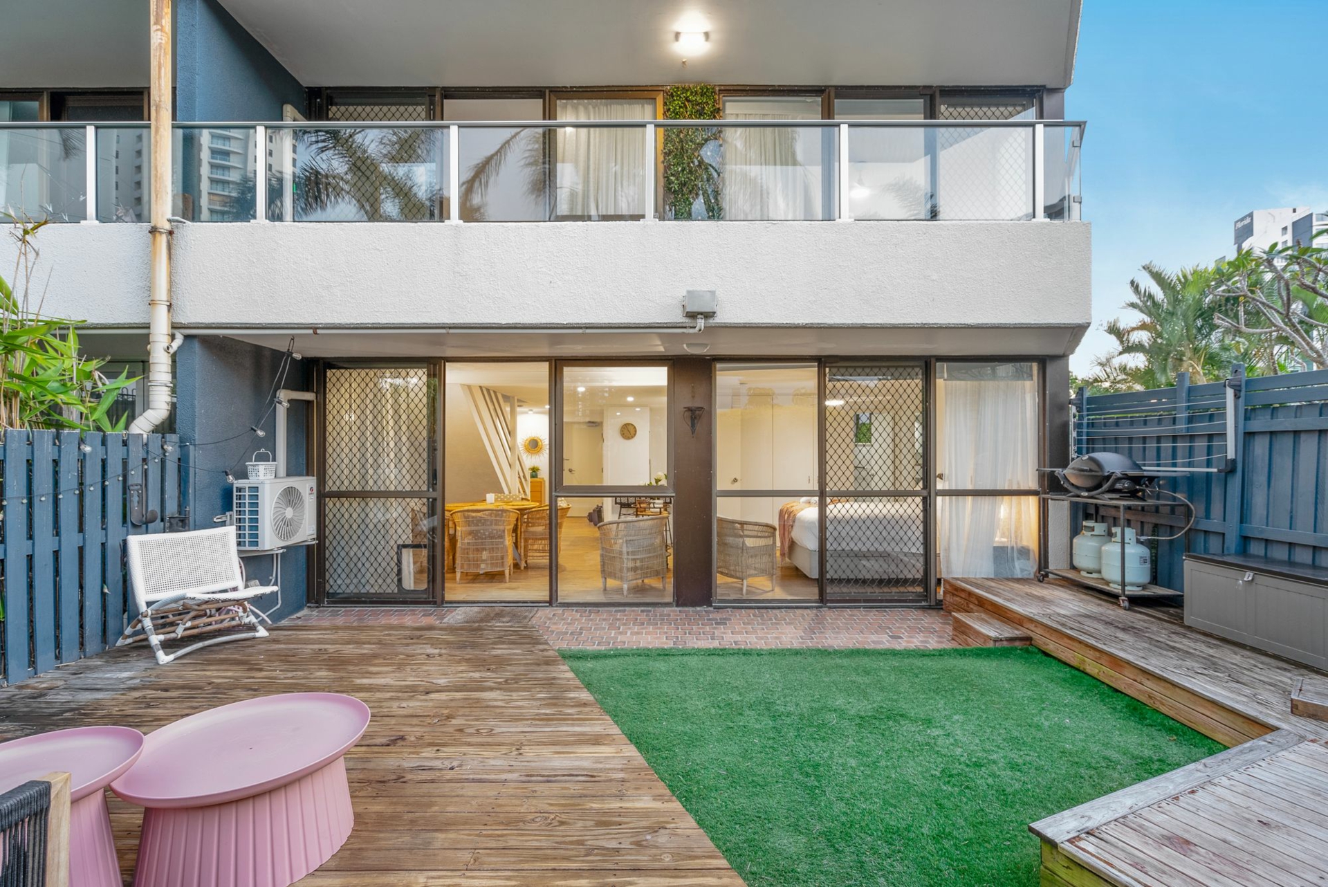 2/19 Fern Street, SURFERS PARADISE