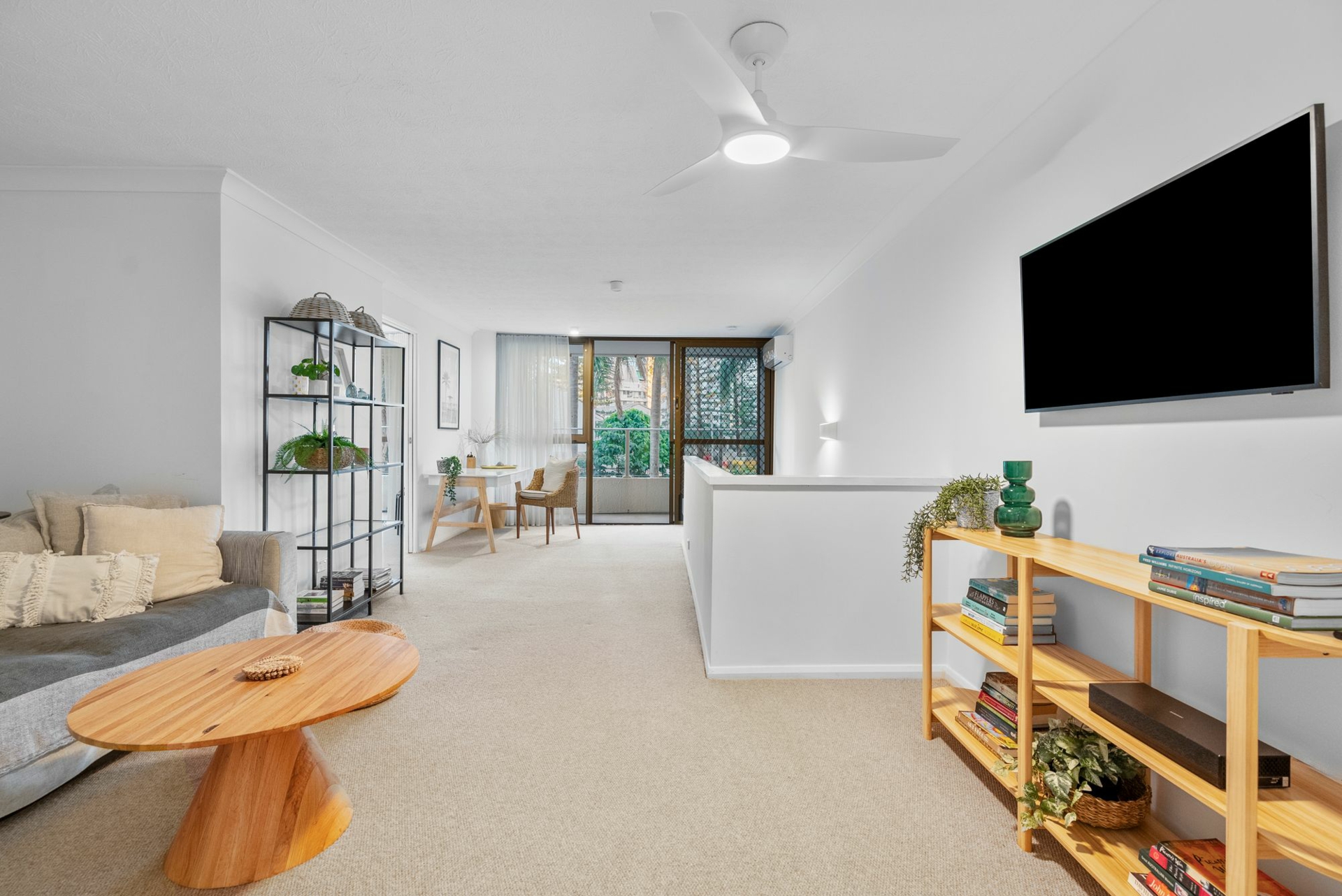 2/19 Fern Street, SURFERS PARADISE