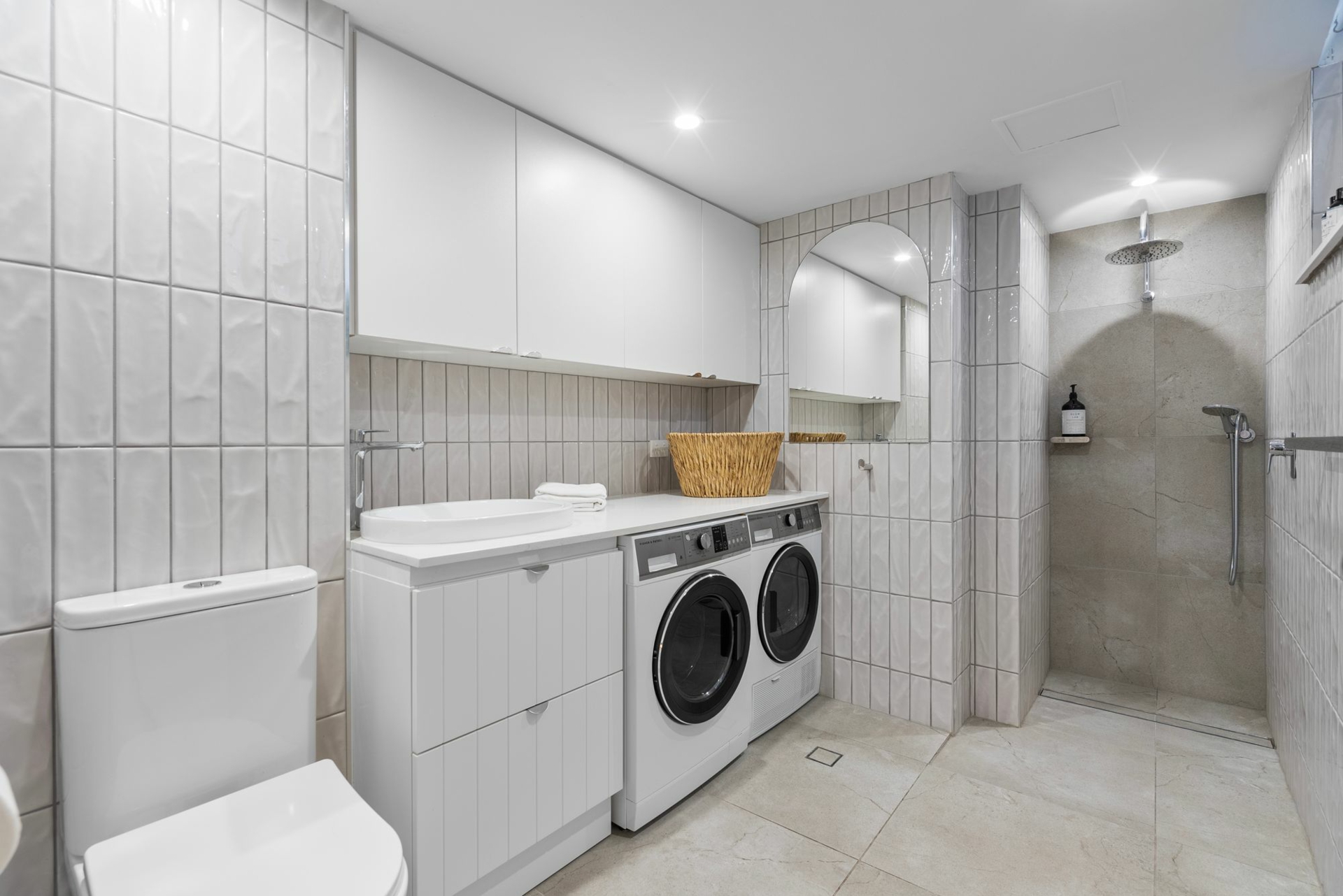 2/19 Fern Street, SURFERS PARADISE