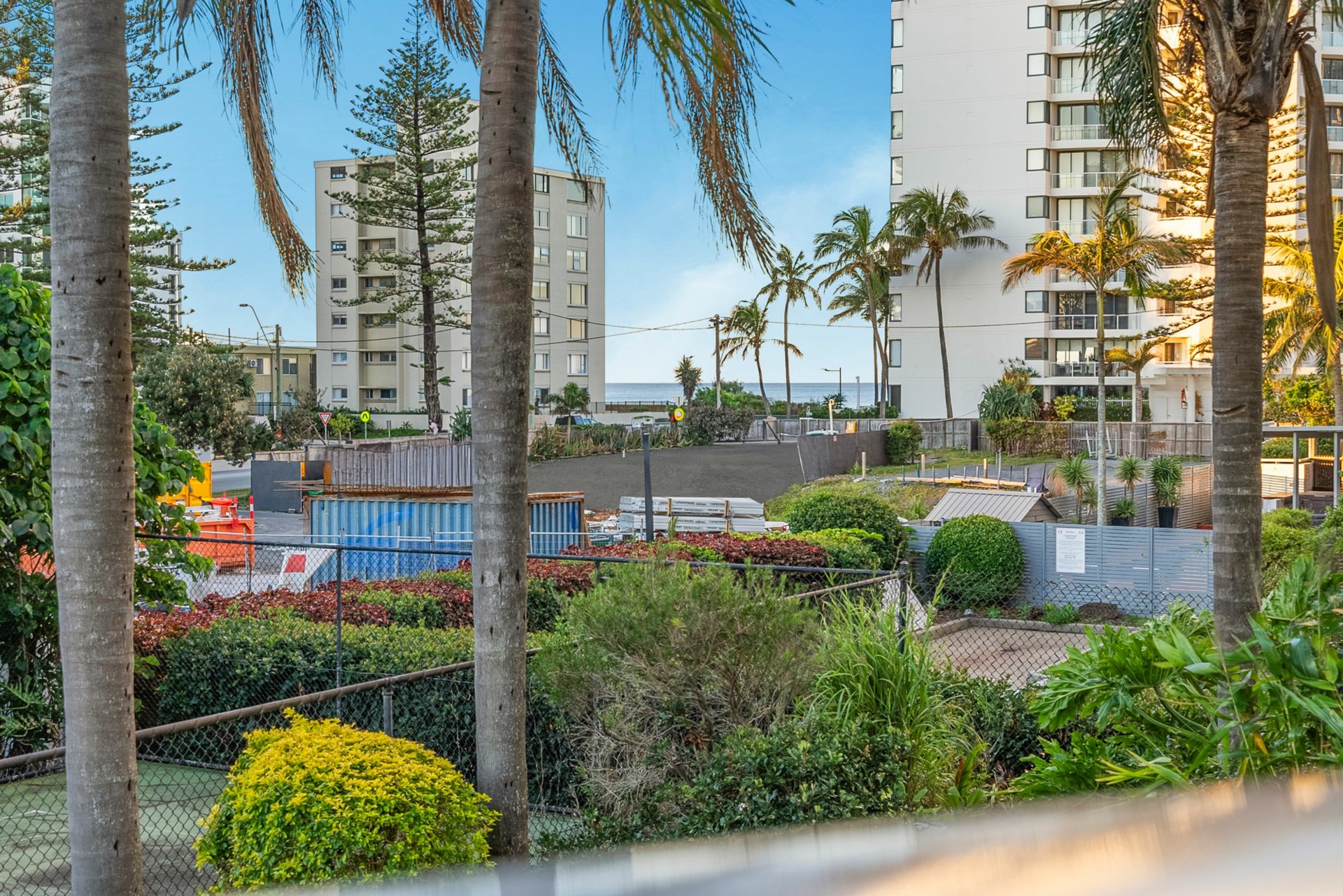 2/19 Fern Street, SURFERS PARADISE