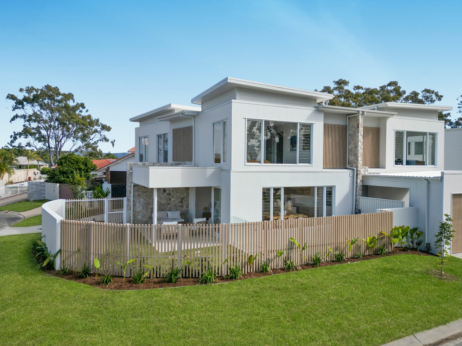 1 Tween Court, MERMAID WATERS