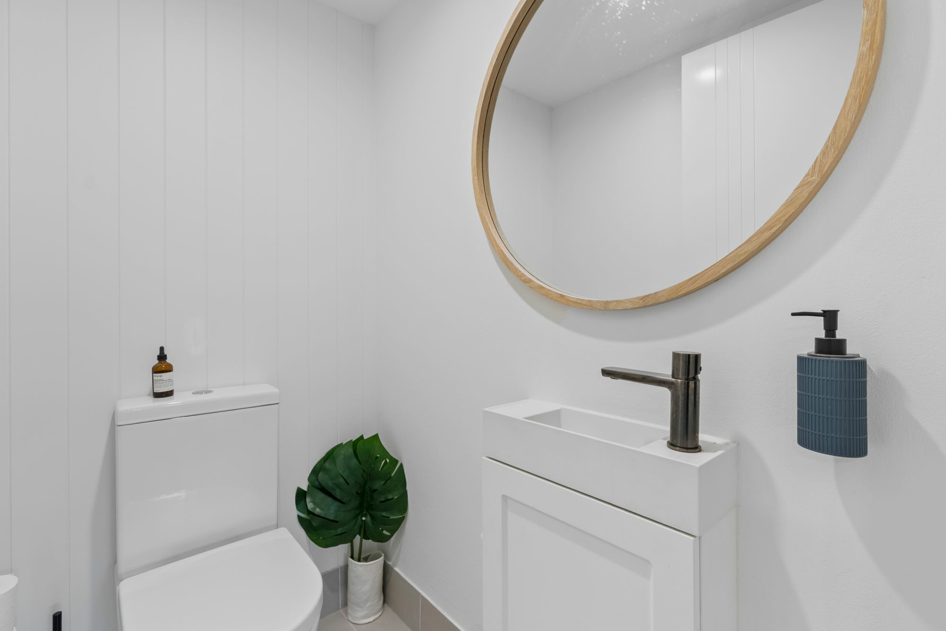 1/22-26 Rudd Street, BROADBEACH WATERS