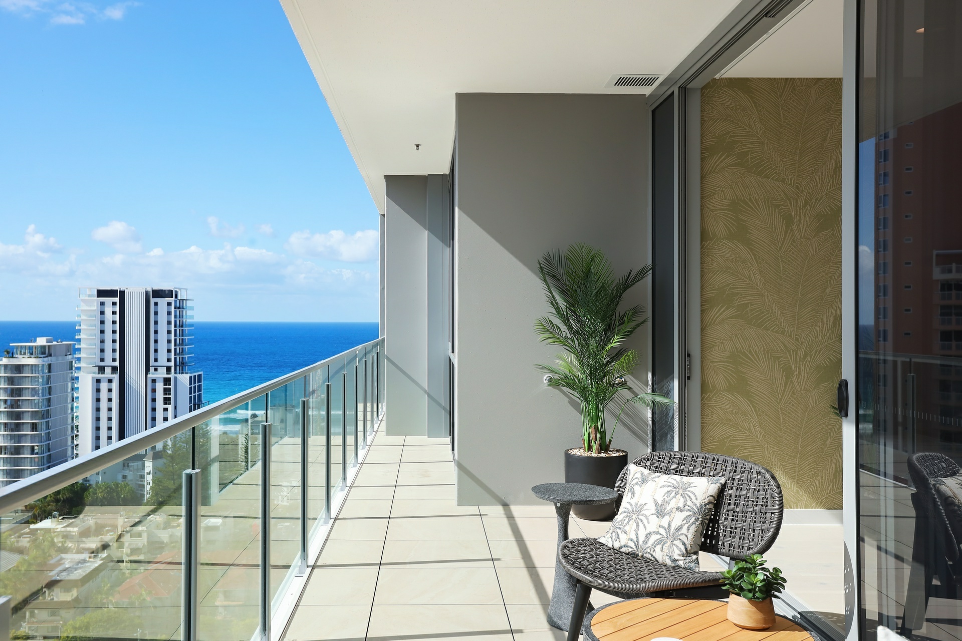 Broadbeach, 4218 — photo 4 of 17