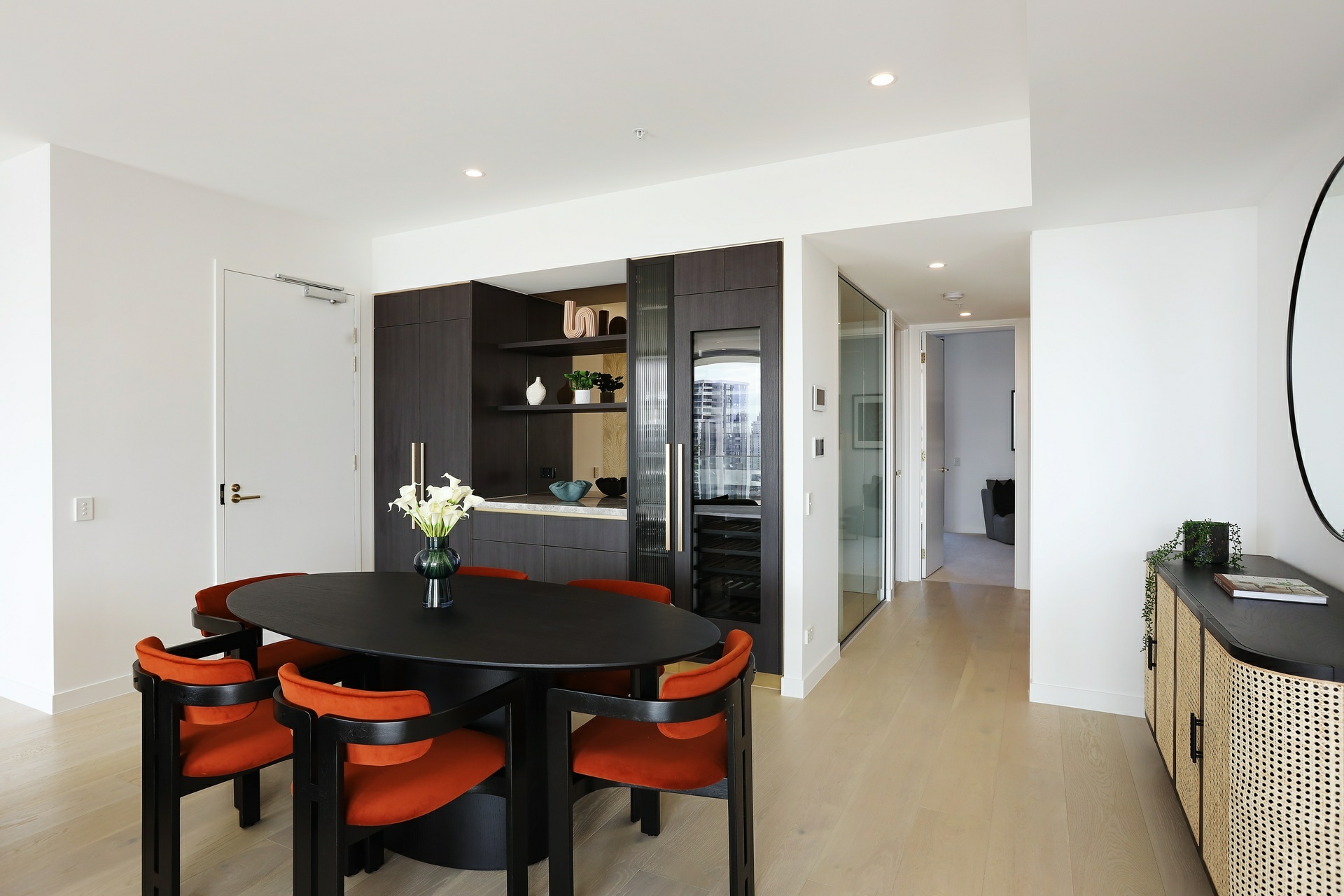 Broadbeach, 4218 — photo 7 of 17
