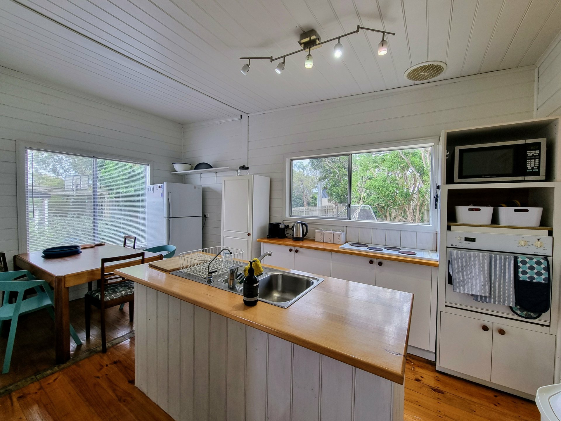 105 Bayview Avenue, INVERLOCH