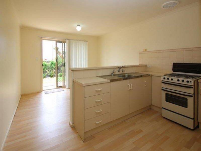 2/43-45 Chynoweth Avenue, HACKHAM