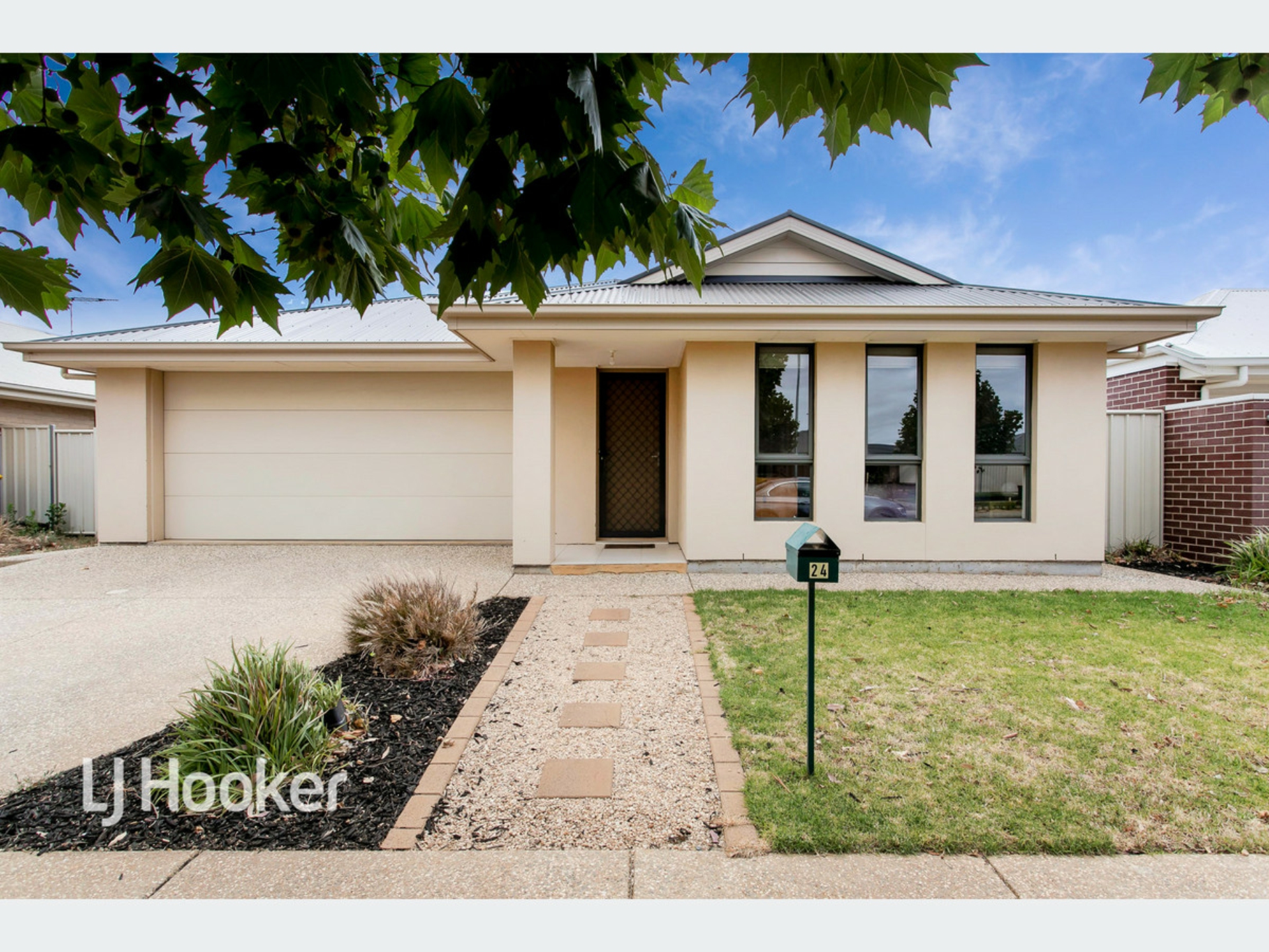 24 Central Boulevard, Munno Para West
