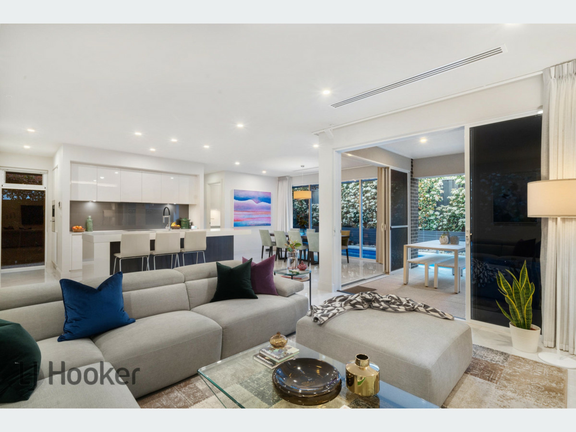 53 Condon Drive, LIGHTSVIEW