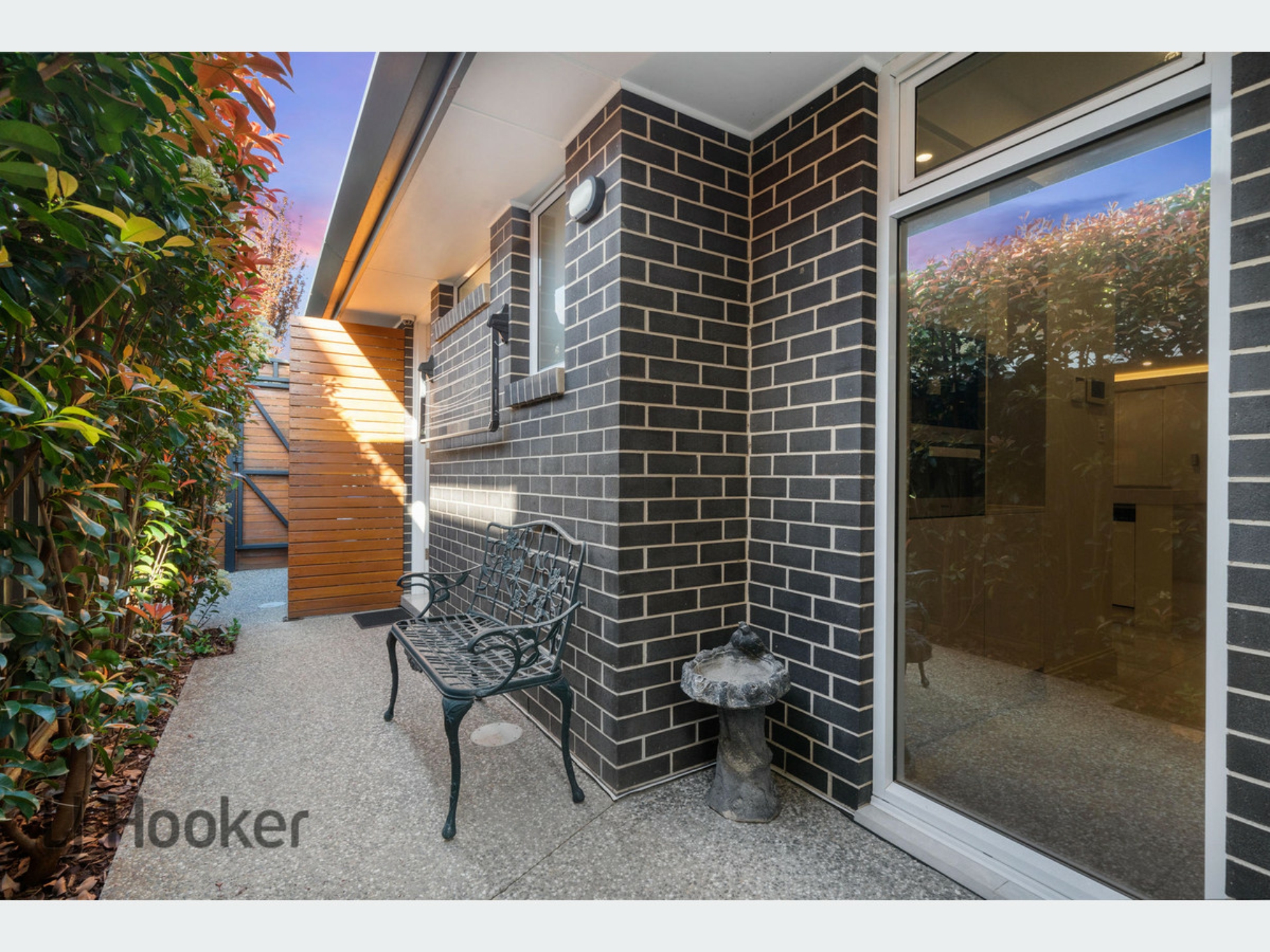 53 Condon Drive, LIGHTSVIEW