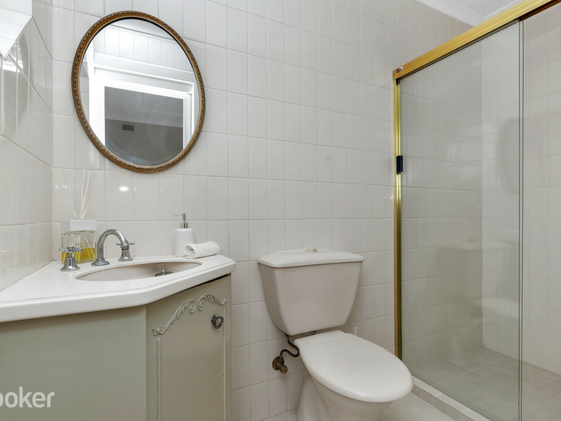 22 Fulham Park Drive, LOCKLEYS