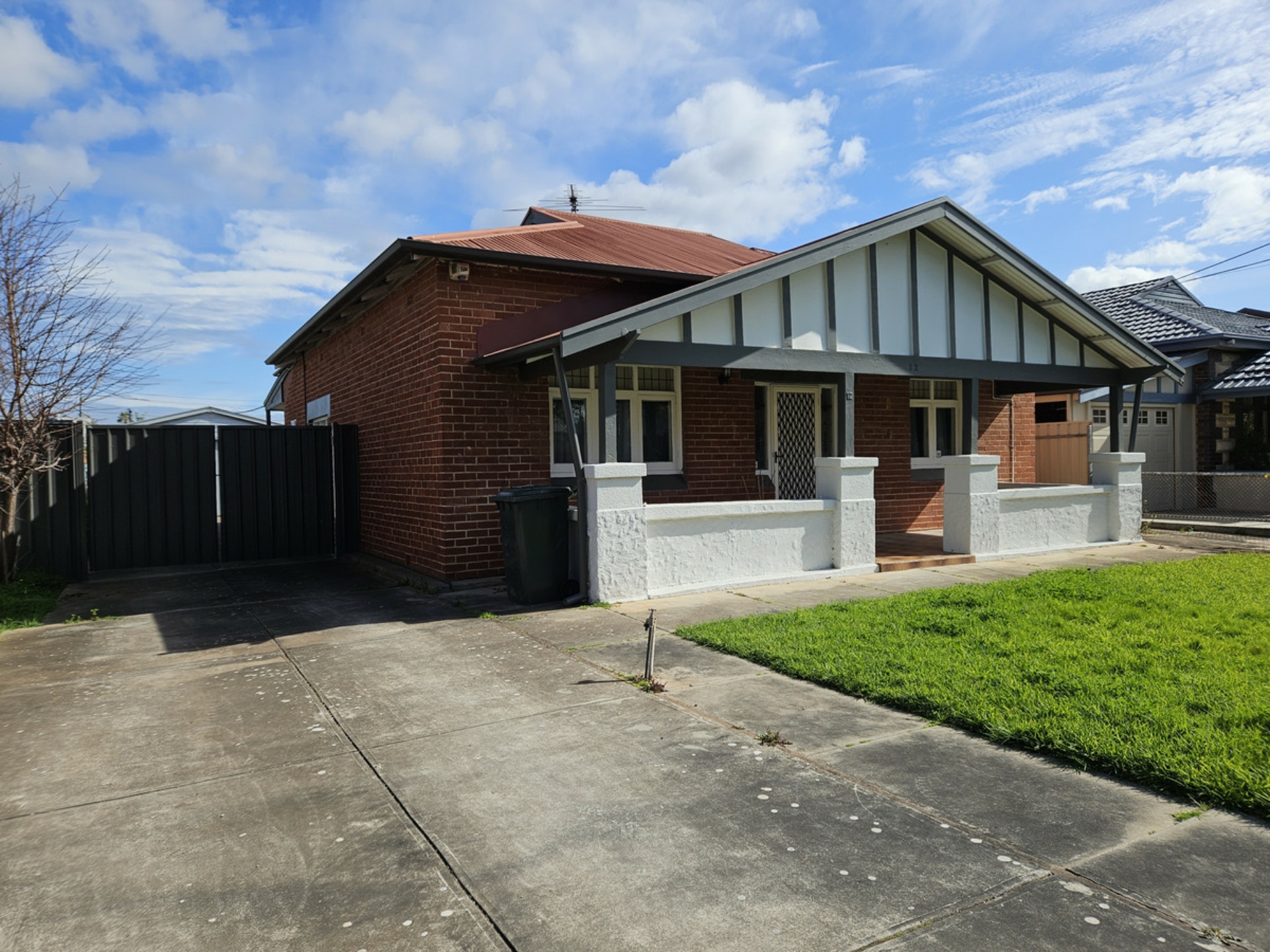 12 Pearse Street, UNDERDALE