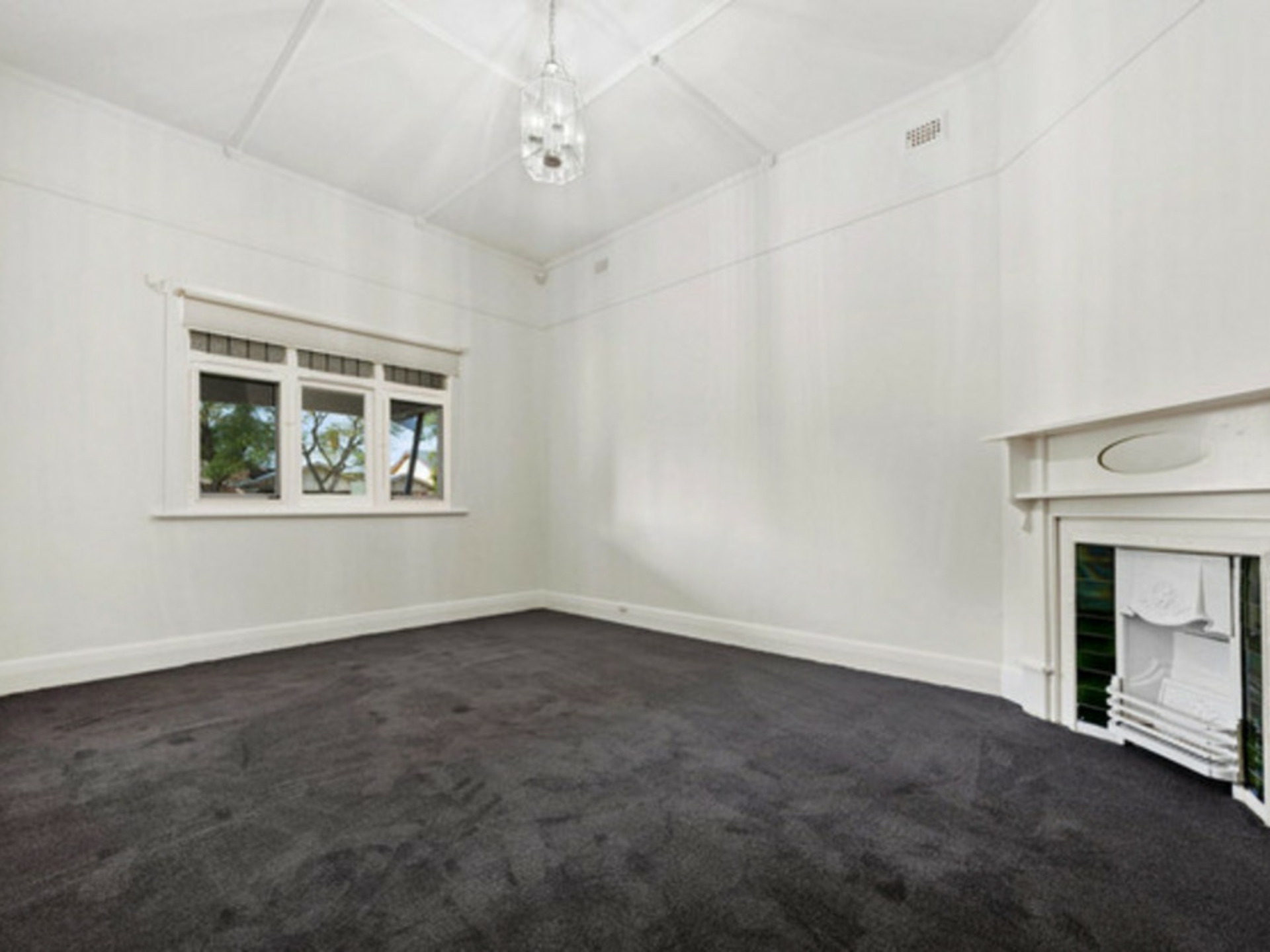 12 Pearse Street, UNDERDALE