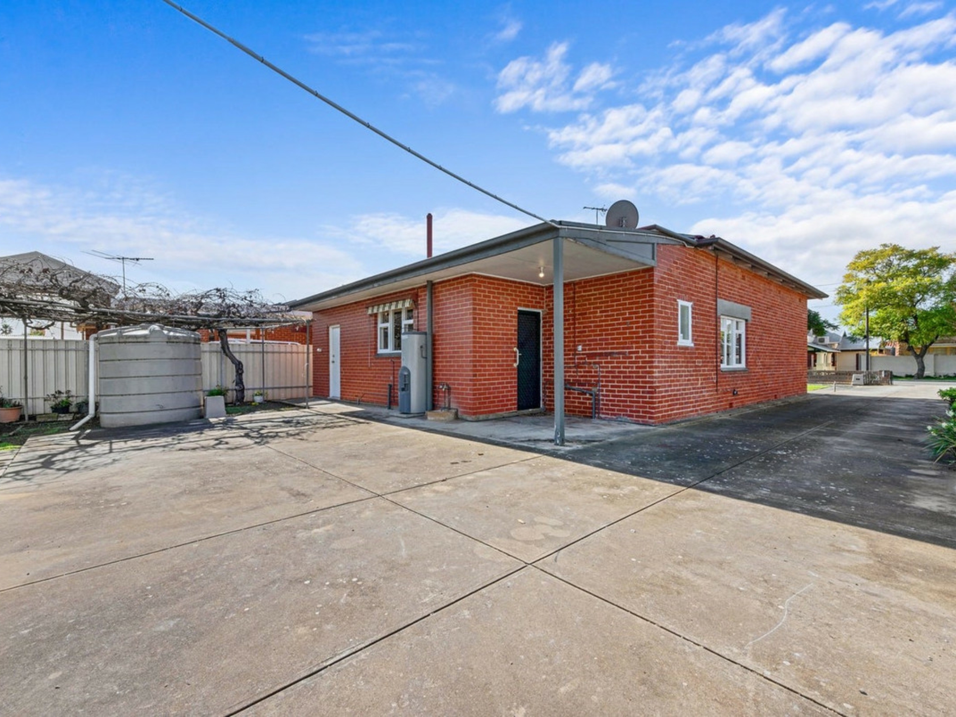 12 Pearse Street, UNDERDALE